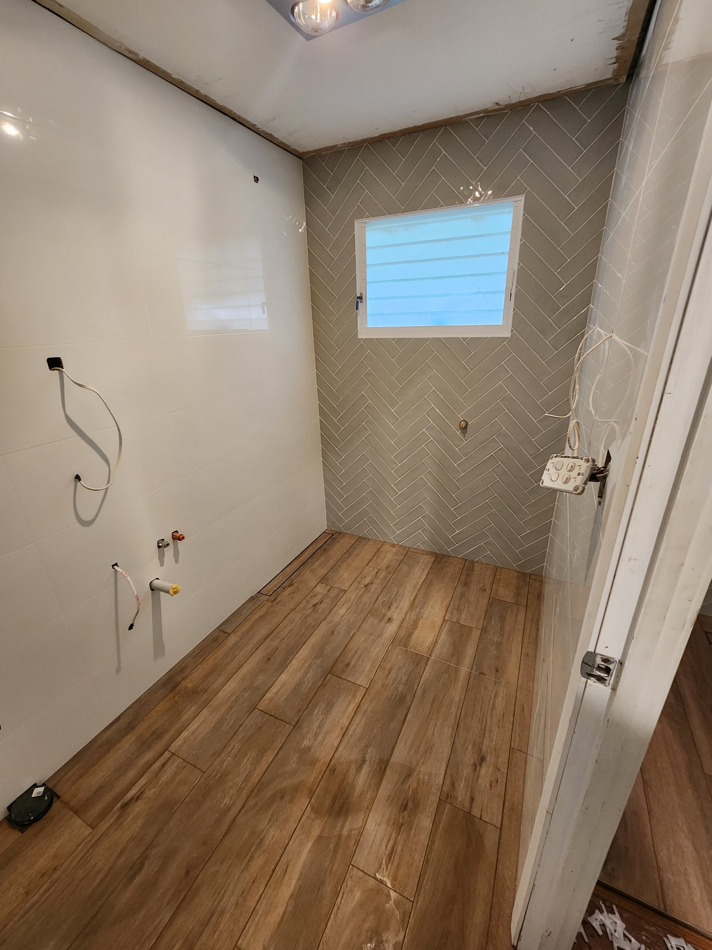 AVOCA BEACH CUSTOM BATHROOM