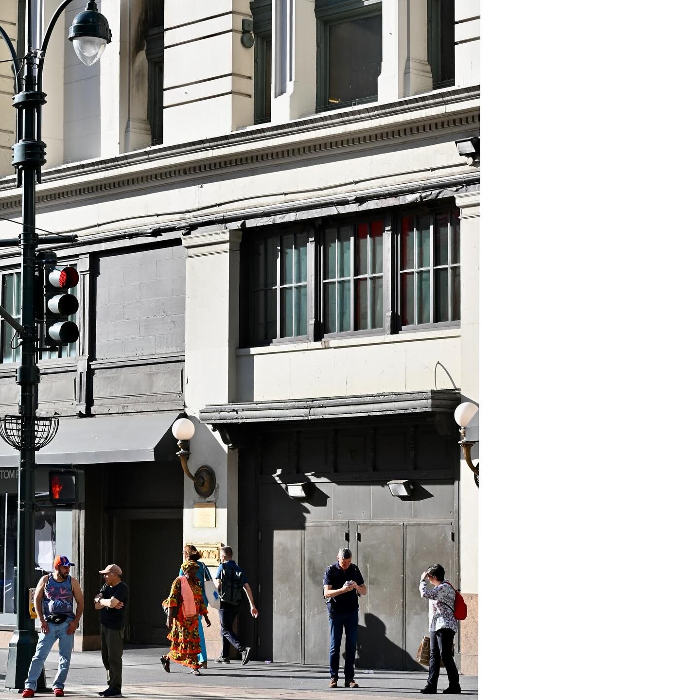 New York - 2024

#urbangeometry #citydetails #streetgeometry #urbanabstract #architecturelovers #linesandshapes #citycomposition #streettextures #geometryofcity #cityasart