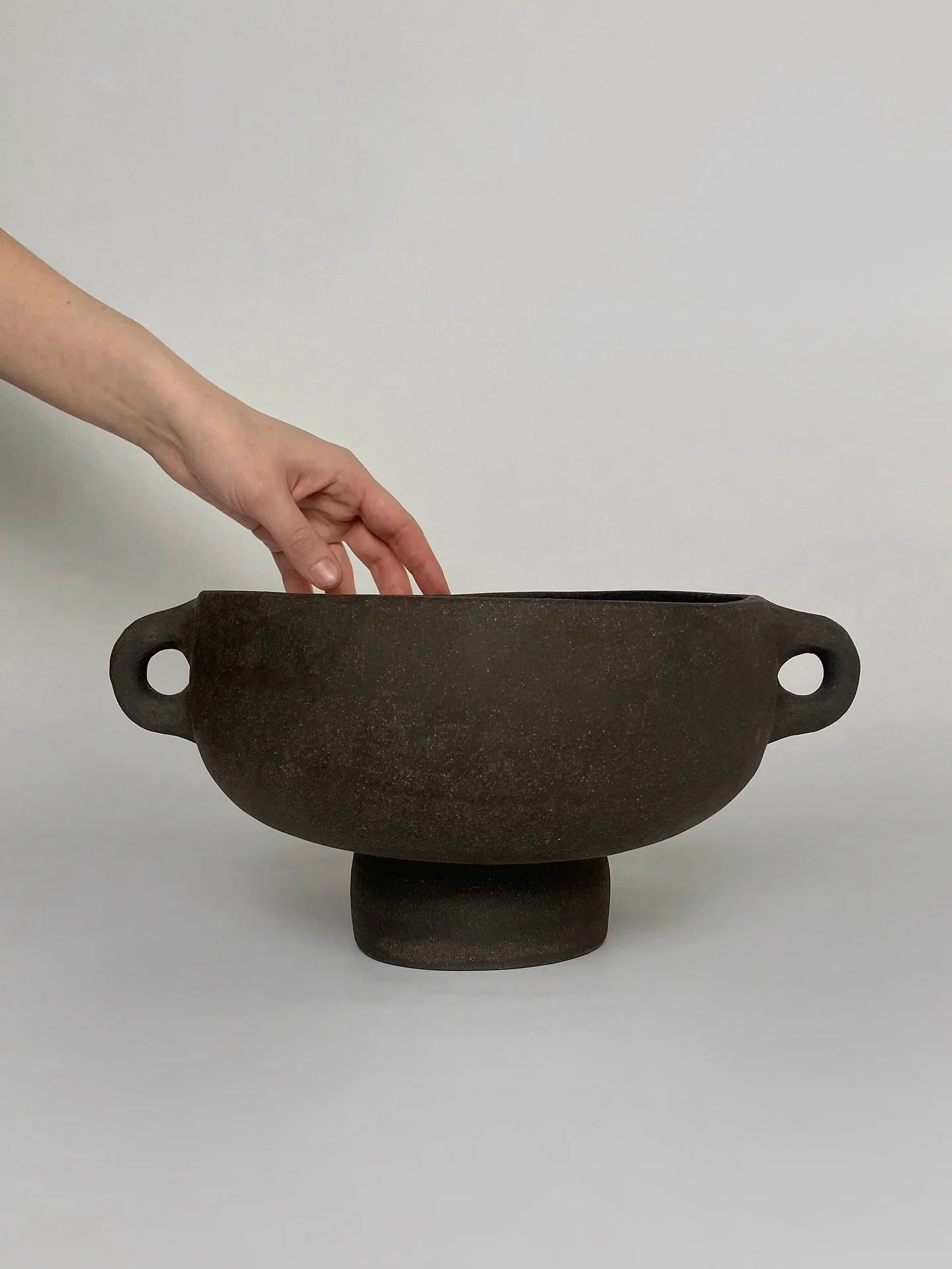 This black fruit bowl is available in @themudworks window ⭐️ I haven&rsquo;t made any of these for a while but some slightly more functional pieces have been calling me recently