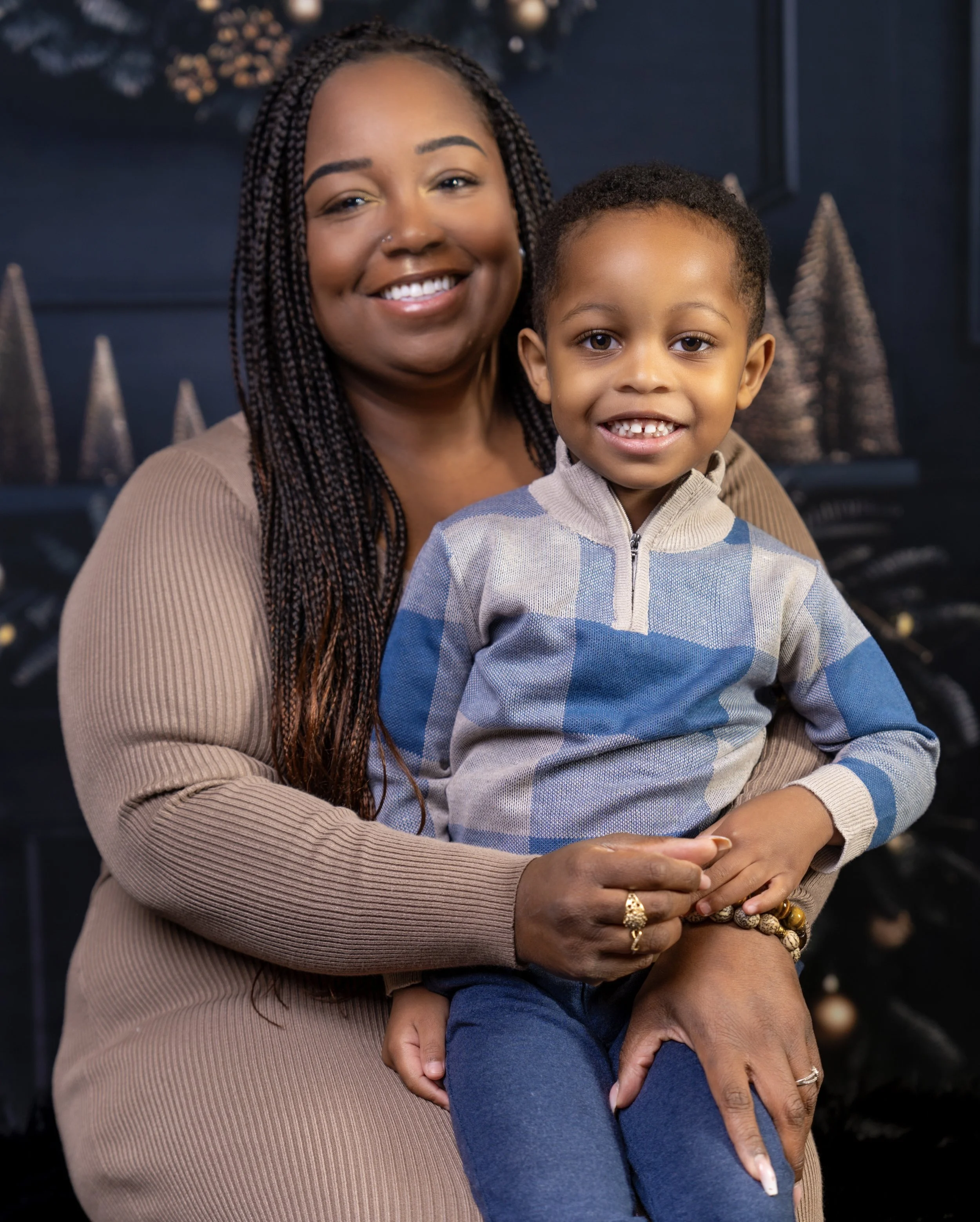 DaVasha Lobbins.jpeg