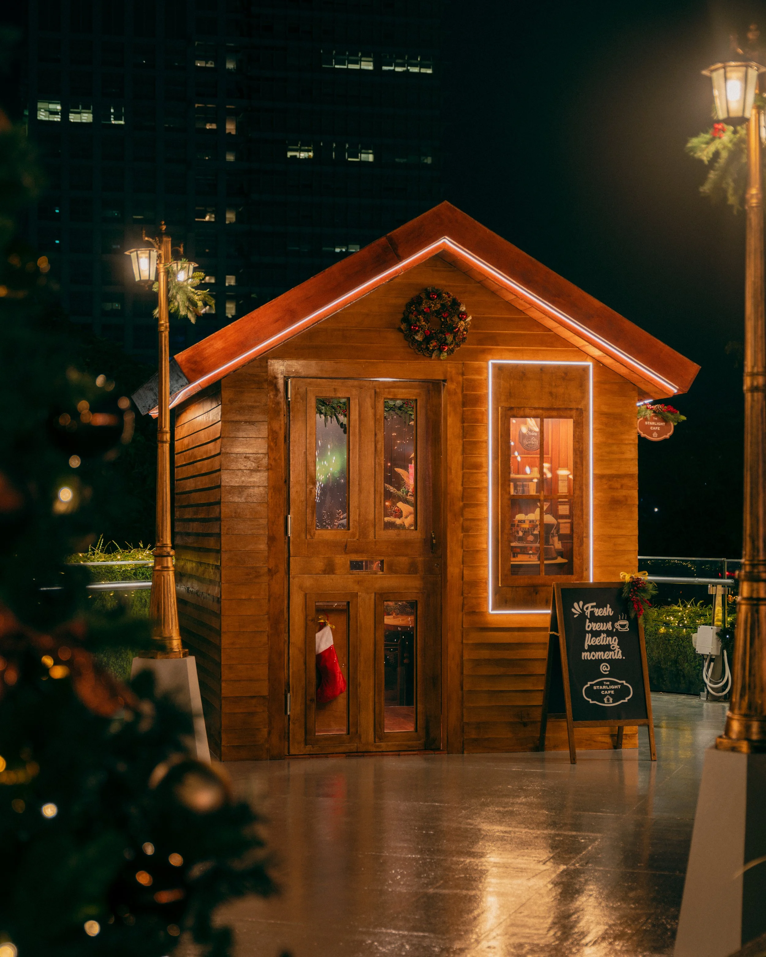 Solace Studios Star Vista Christmas Pop-up 2025