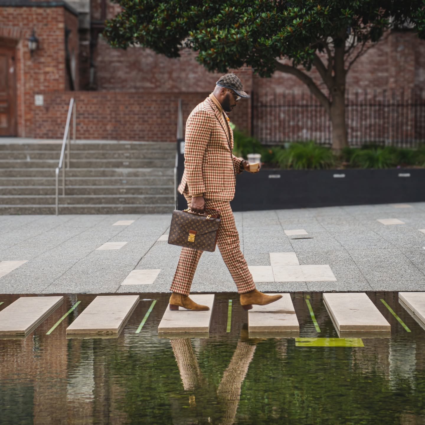 Walking Over Obstacles 

Models: @donte_4455
Location: San Francisco, CA 
Camera: @sonyalpha A7IV
Lens: @sony 50mm F1.8 Lens
📸 by @royalwestmp (me)