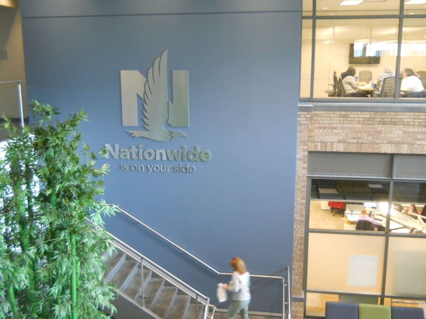 Nationwide-ChesnutSigns11-DesMoines.jpeg