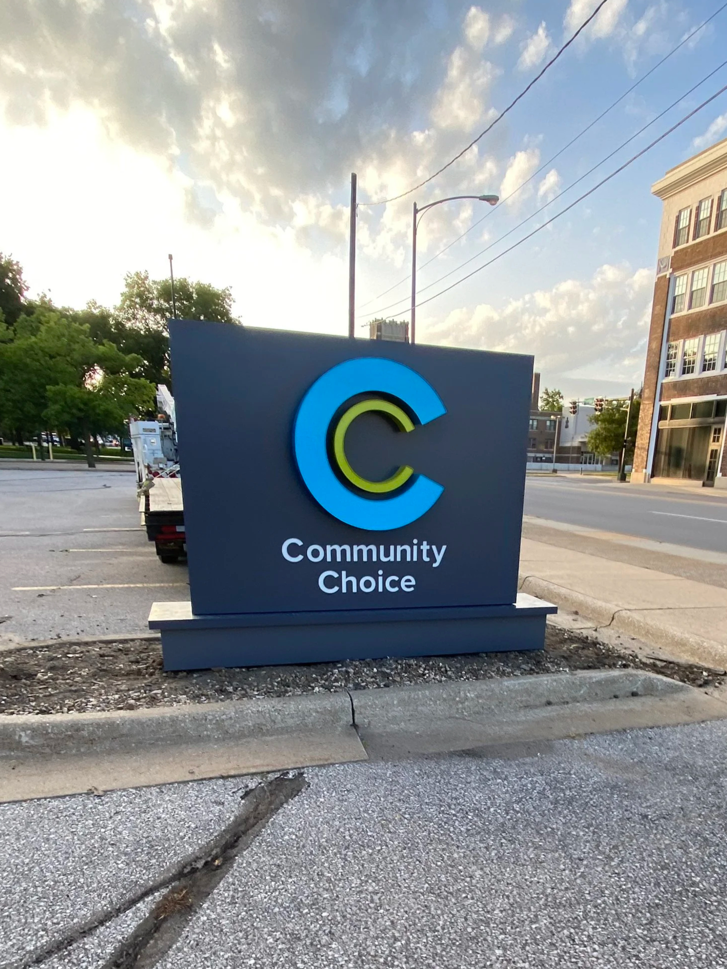 Community+Choice+Lit+Monument+Sign.png