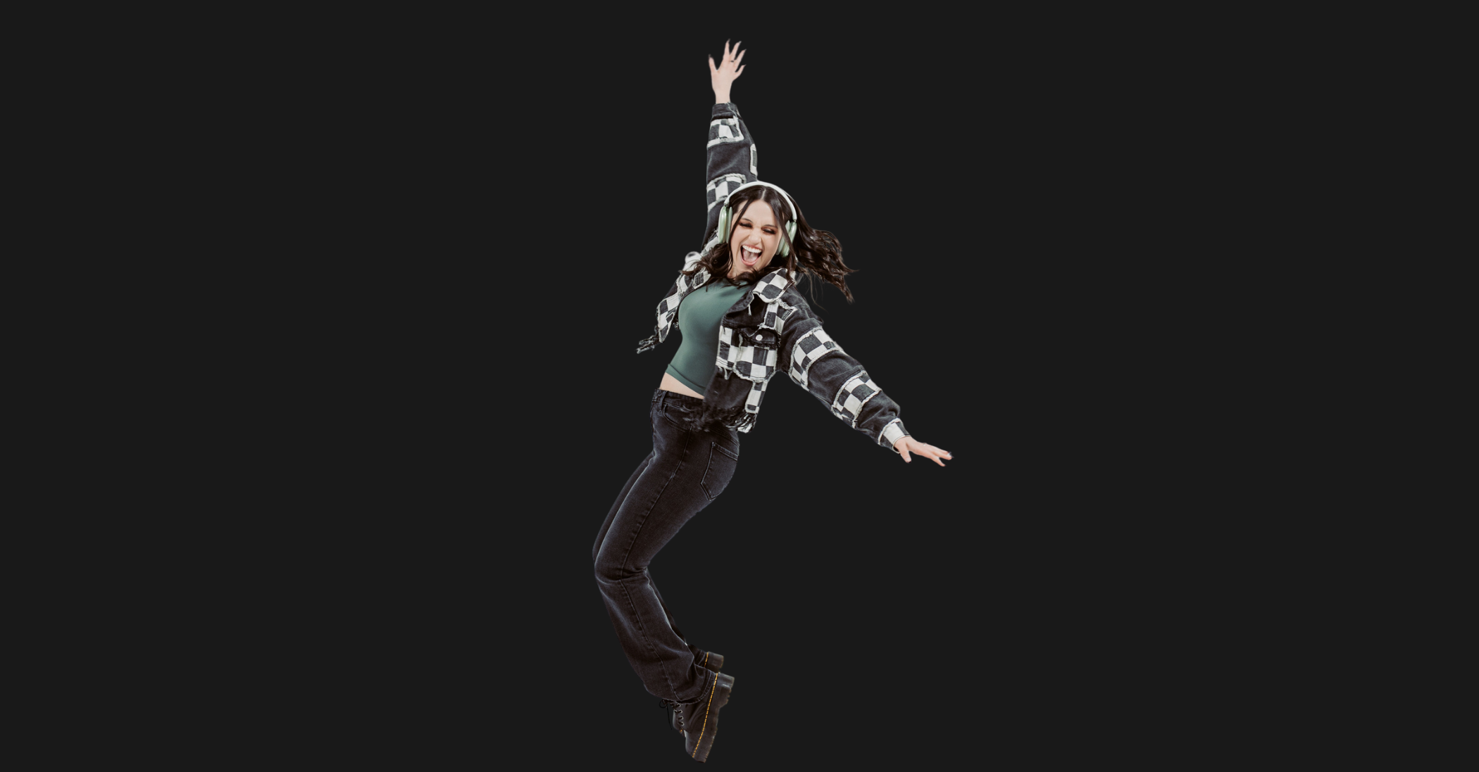 In a World Full of AI Images, Real Photos of You Are Your Biggest Business Asset