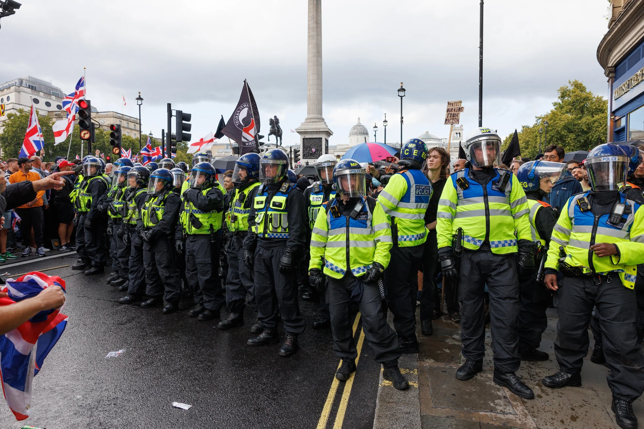 MBrown_20250913_TommyRobinsonMarch_025.jpg