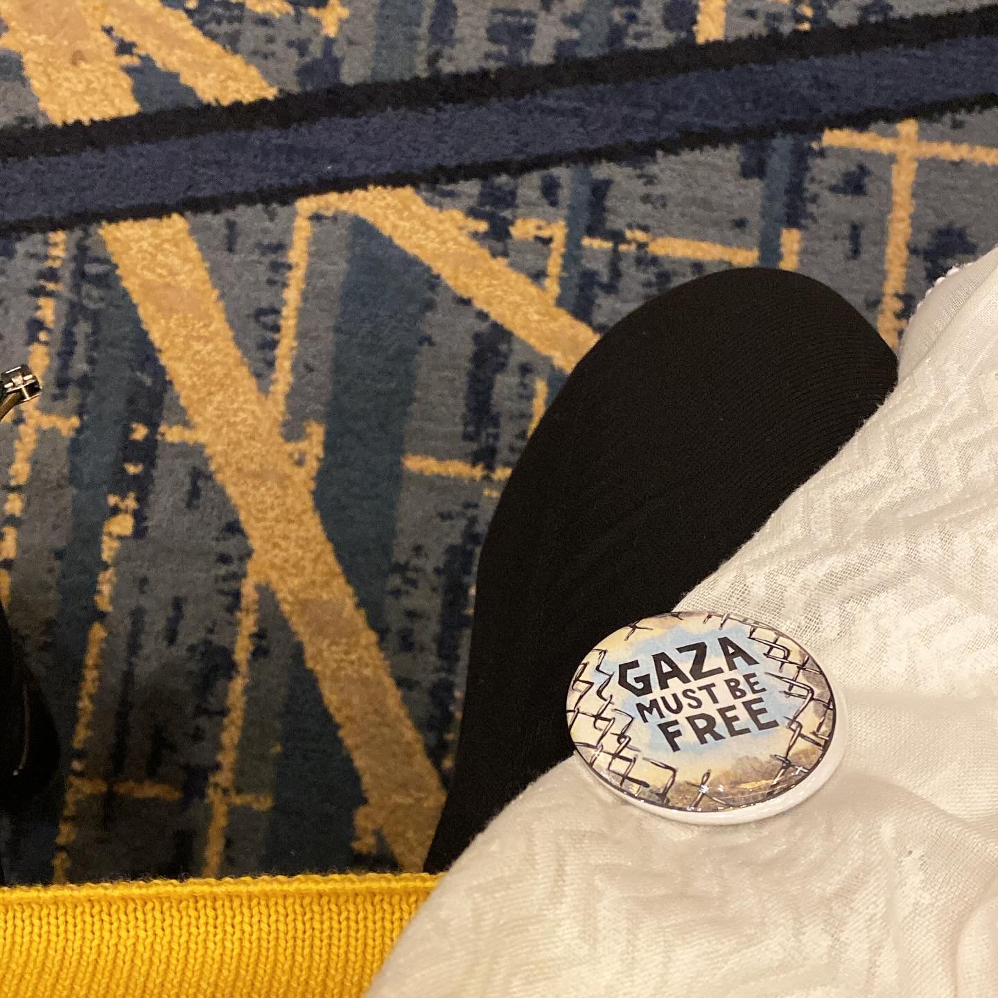 When my outfit talks to the carpet #freegaza edition. Our students @sjp.uiuc are being threatened with a police assault. Please support them by sharing their posts, calling U of I trustees, and showing up to protect them. Courtesy of a proud member o