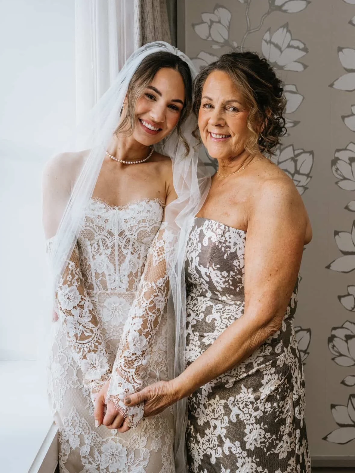 A glow shared between mother and daughter 🤍 Soft, natural, and timeless&mdash;just like this moment.