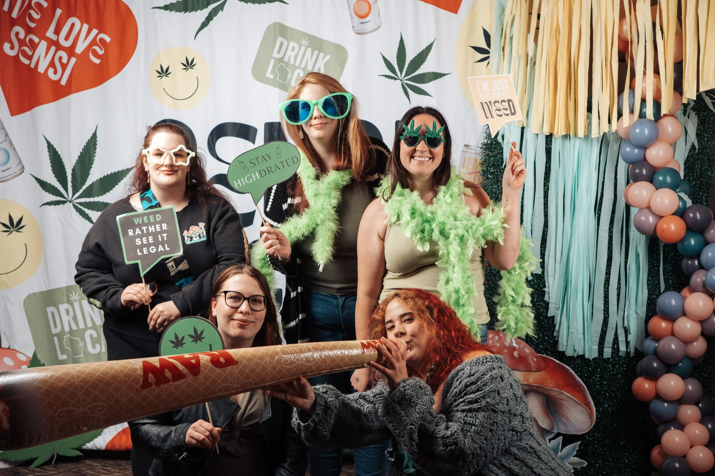 420FrontStreetPhotoBooth-11.jpg