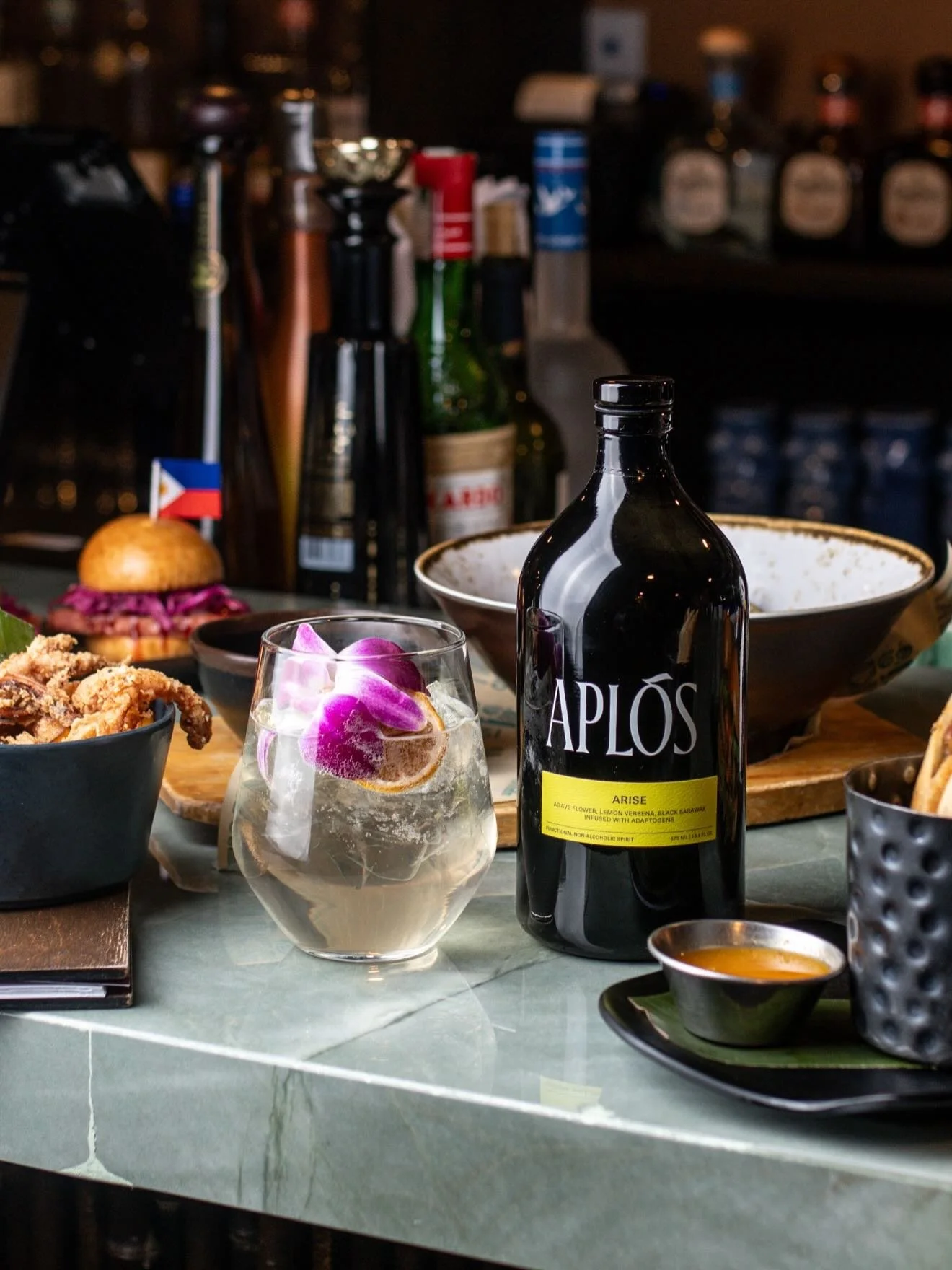 New specials for the NA drinker have DROPPED 🌸 Daybreak in Pink (@aplos.world Arise NA, berries, citrus, bubbly water) $12 + @berobrewing NA Beer $7🍻 #DryJanuary