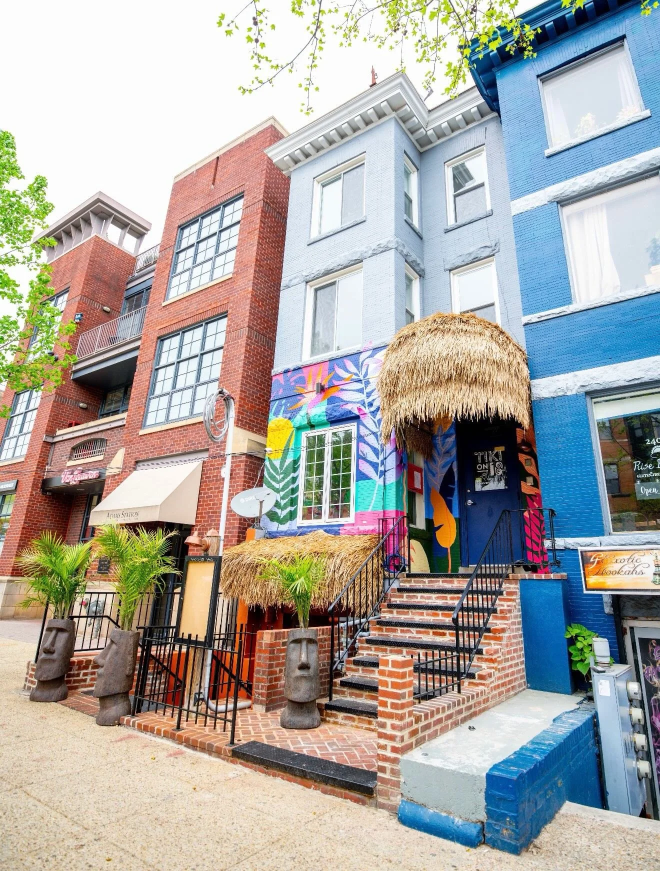 Today feels like a $10 cocktail kind of day. Swing by Tiki during PorchFest from 2 to 6 PM and make a whole afternoon of it✨