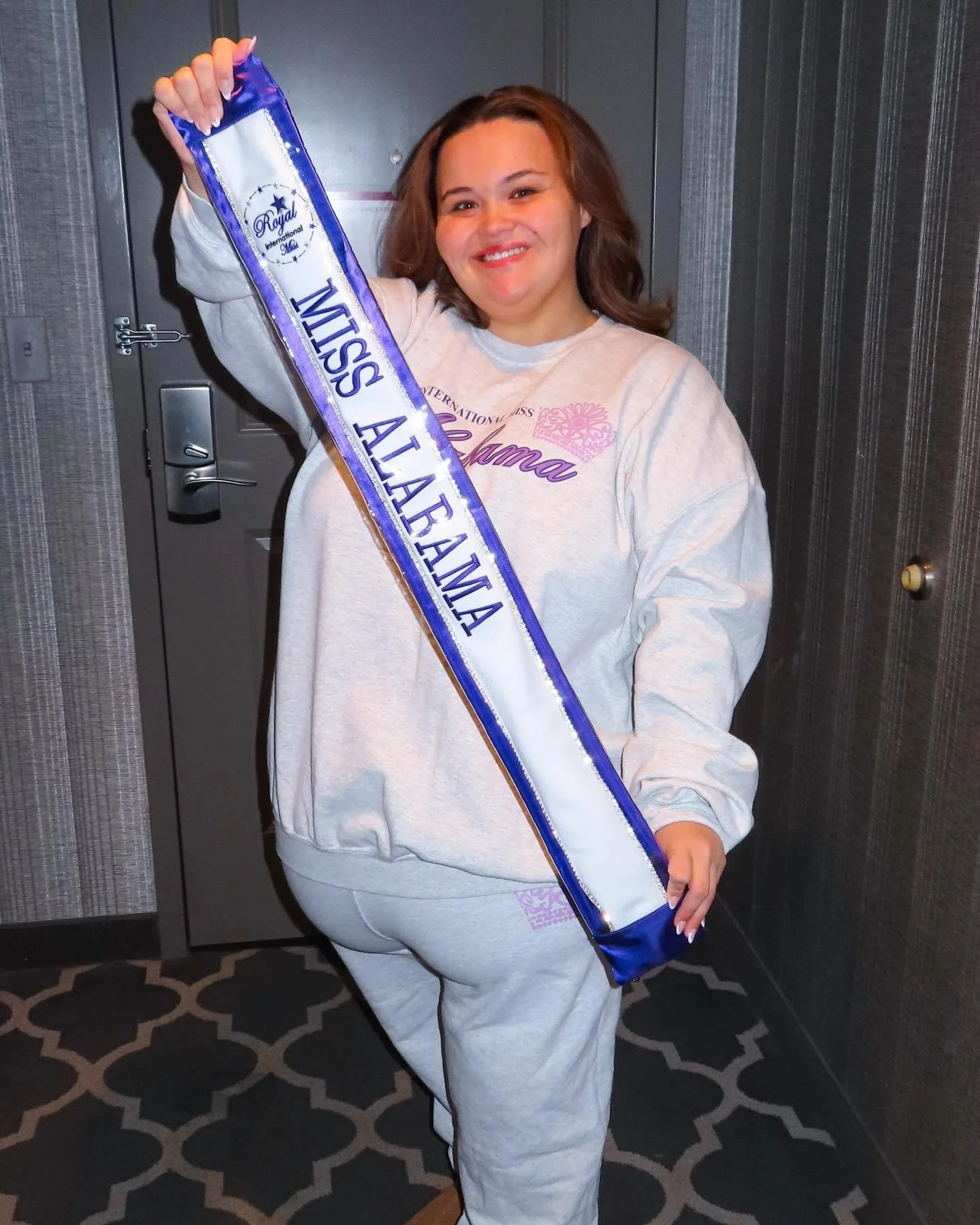 GUESS WHAT I&rsquo;M DOING TODAY!! 📸👀💜 

Made a quick roadtrip to do an essential part of internationals prep! I&rsquo;m so excited to finally be getting some updated headshots and taking photos for Print Model too!! I can&rsquo;t wait to show you