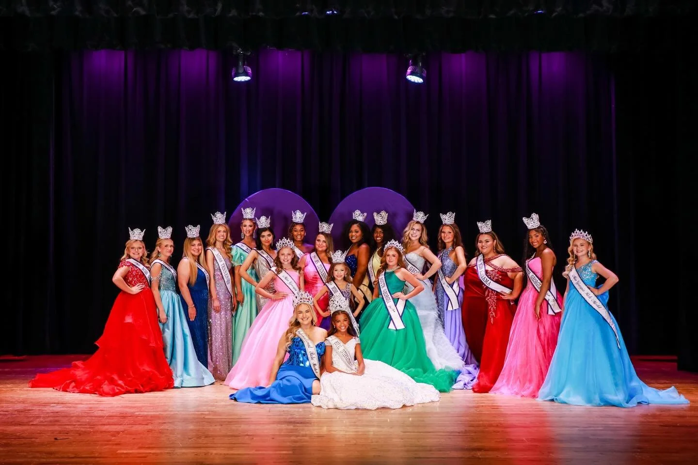 How lucky am I to celebrate my beautiful sister queens this Christmas season 🥹 I&rsquo;m so excited to reunite with them and meet others at Internationals in 2026.