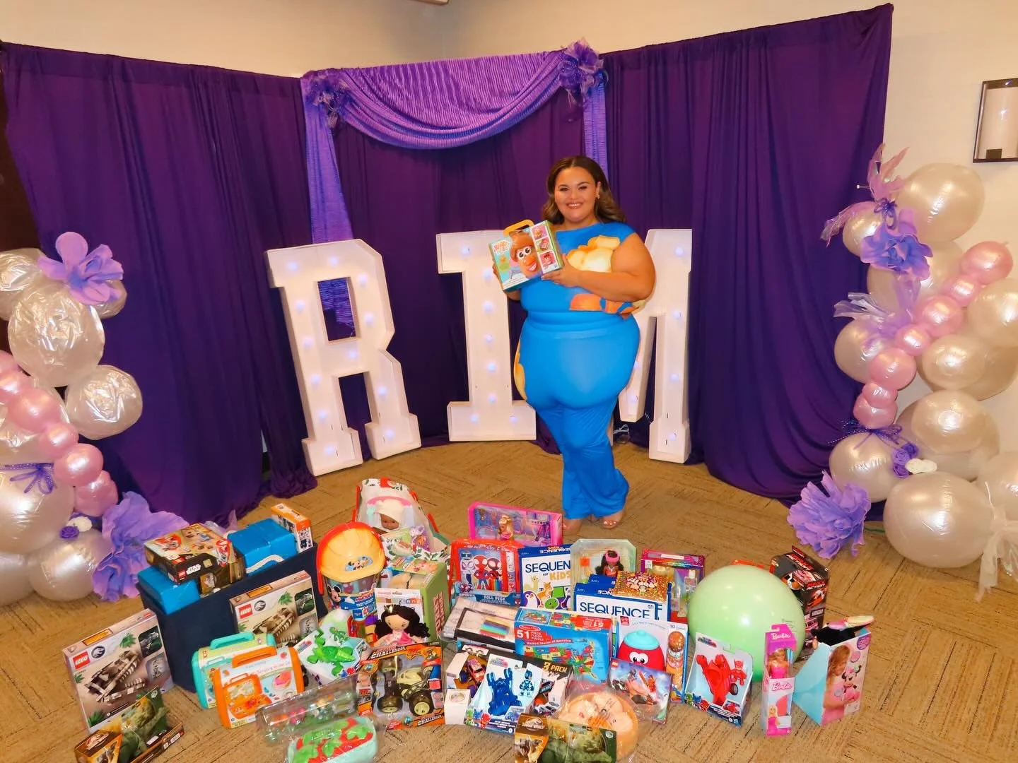 RIM girls making a difference!! 🧸💜🫧 

What an honor to donate toys to @salvationarmyus in honor of @rim_serviceproject2026- Children are the Future! Giving back is truly a blessing and something I&rsquo;m so grateful for the opportunity to do. Doi