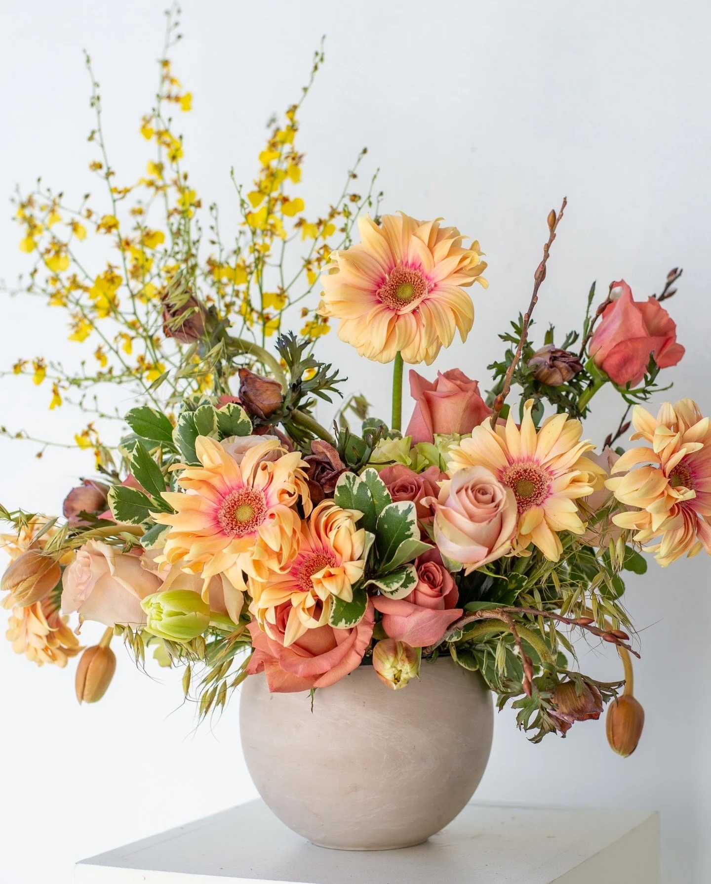 What Goes Into Designing a Weekly Floral Program
