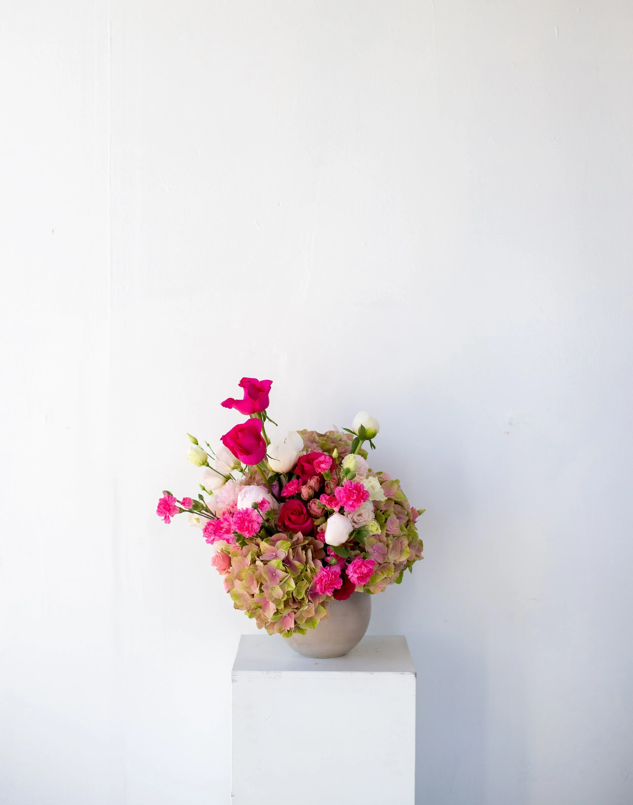 Corporate floral subscriptions 