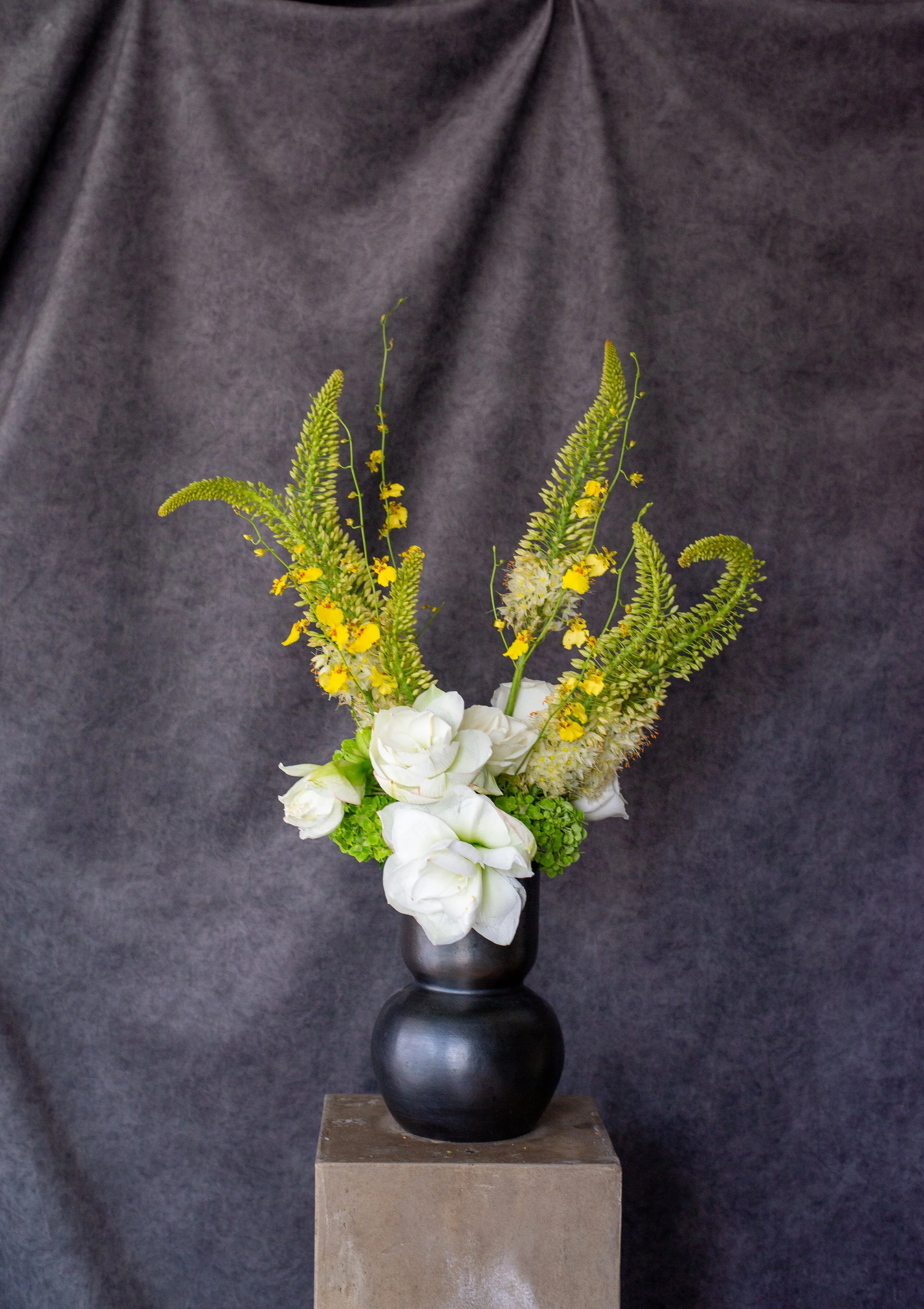 Weekly Floral Designs – RTP Luxury Living Spaces