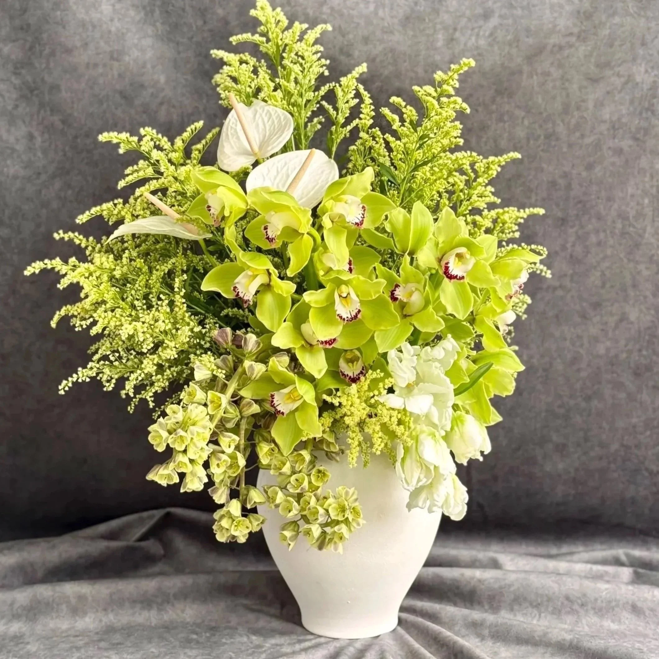 luxury-hotel-lobby- flowers