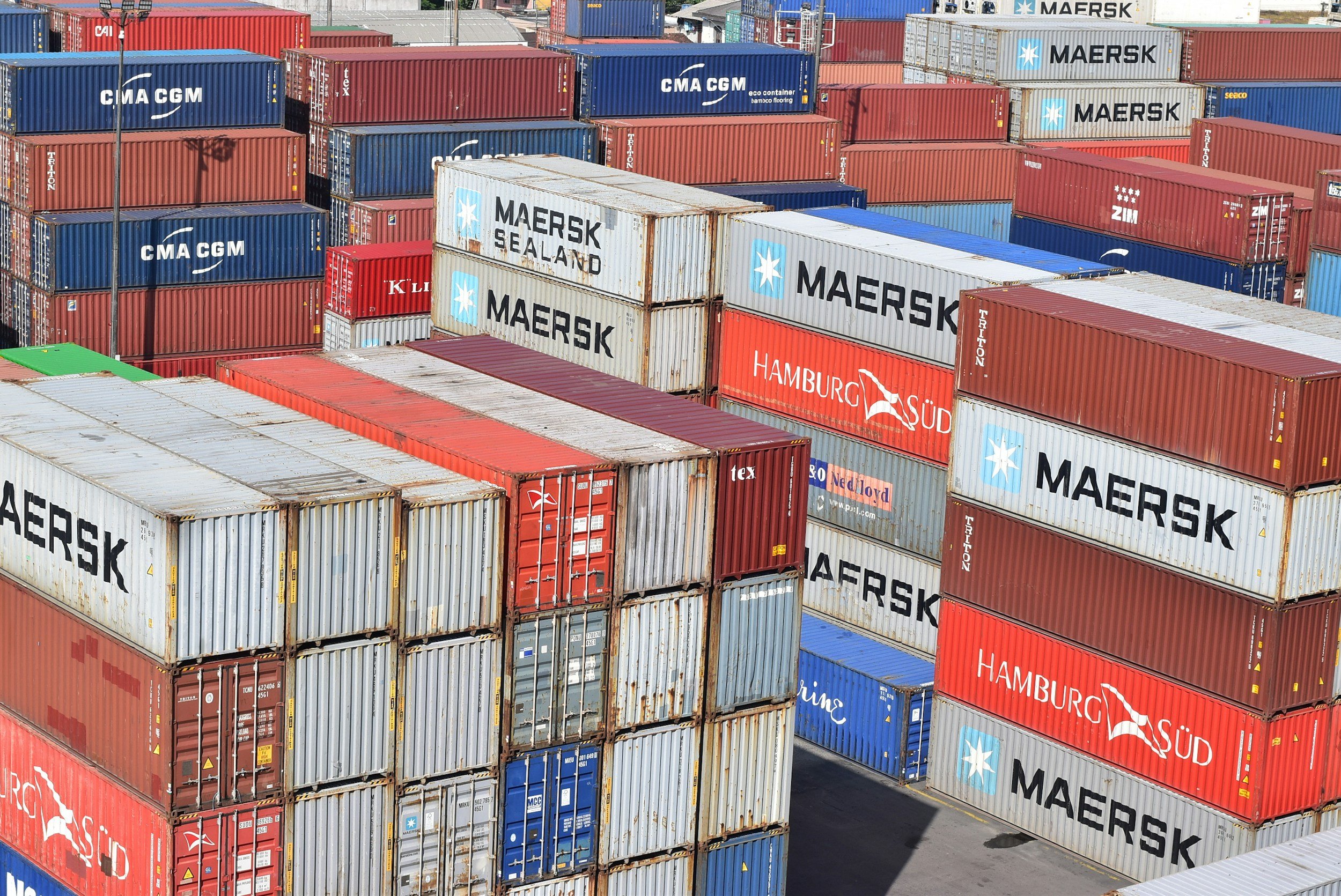 Auditing 100,000+ logistic transactions in seconds 