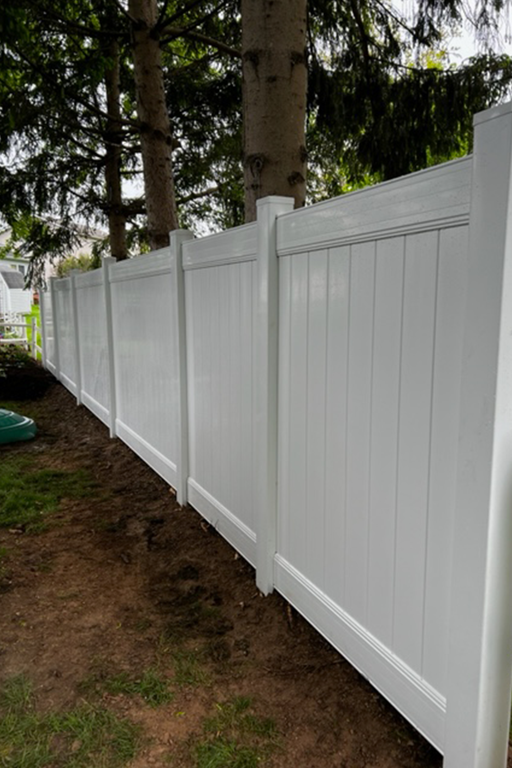 6' White Vinyl Privacy Rochester 1.png