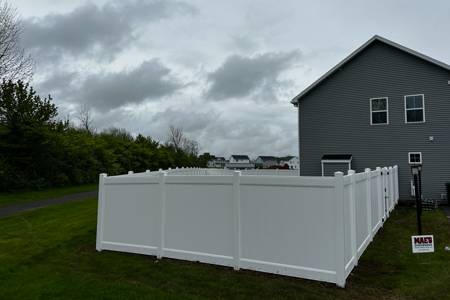 6' White Vinyl Privacy Canandaigua 2.png
