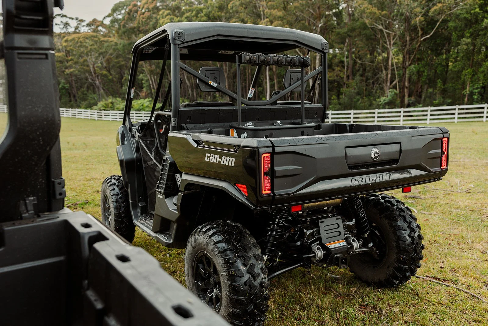 CAN-AM DEFENDER HD11-13.jpg