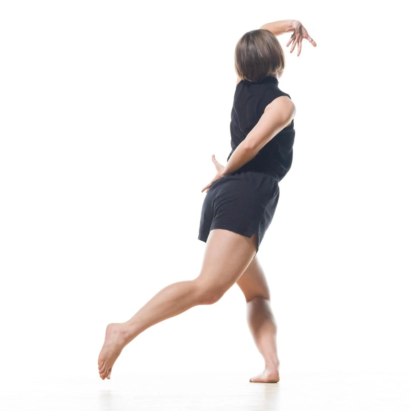 1/3 with @williamfrederkingphotography 
🖤📞🐦&zwj;⬛♟️