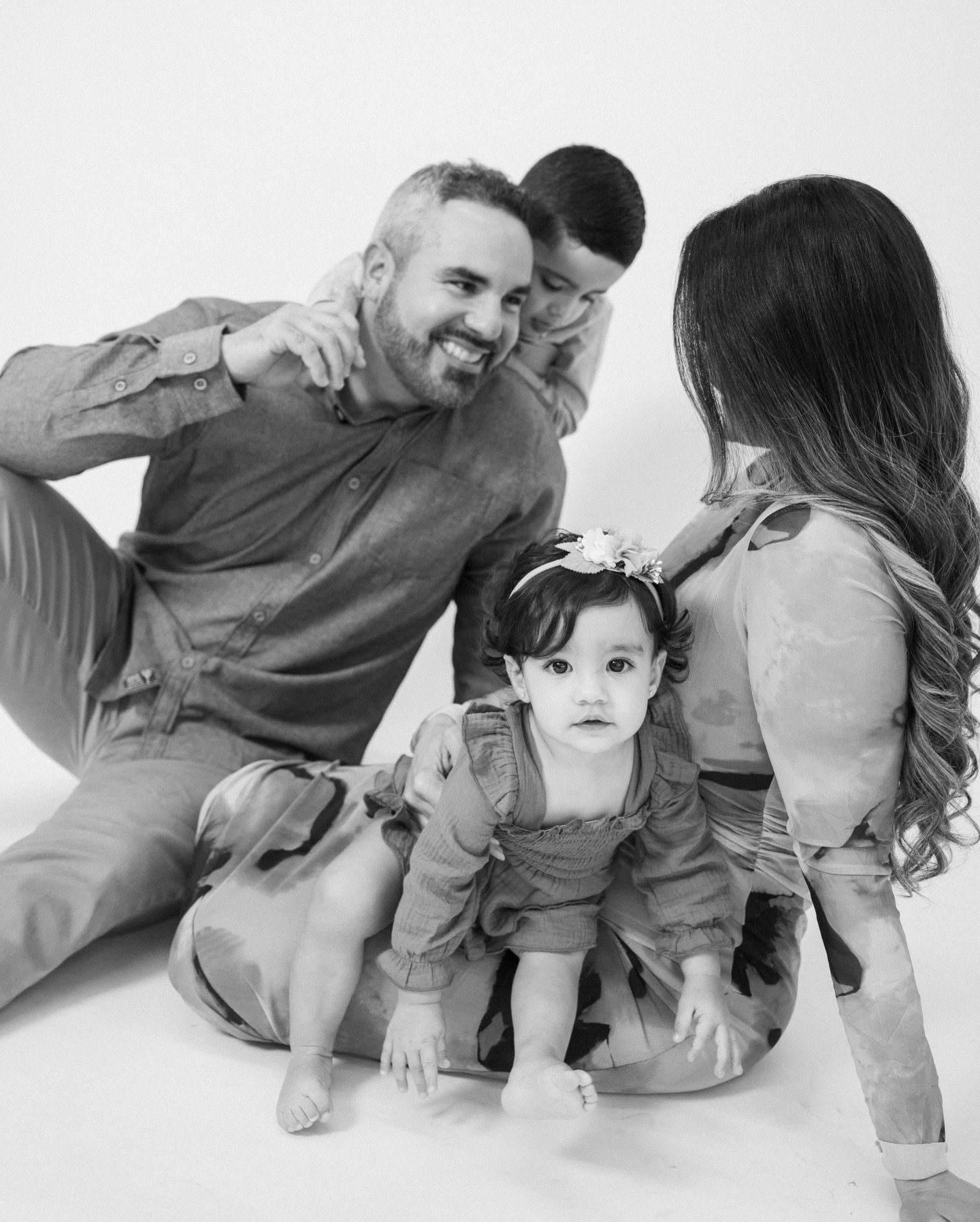 Cutie first birthday shoot💓