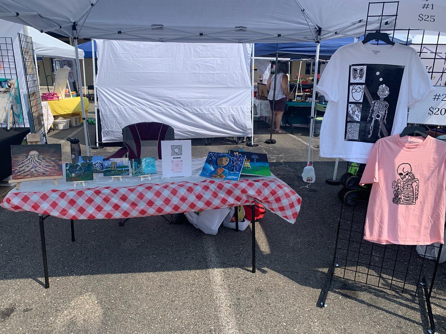 All set up at Markets on Michigan 🤠 Shes held together with packing tape and a dream but we got it