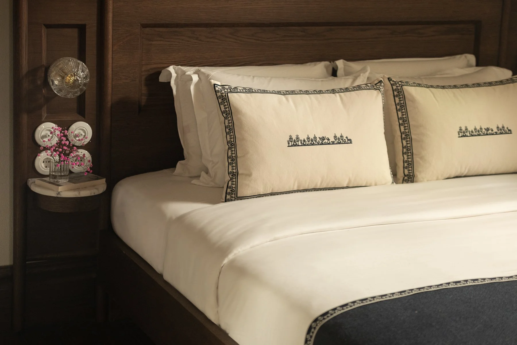 Ermou Rooms-18.jpg