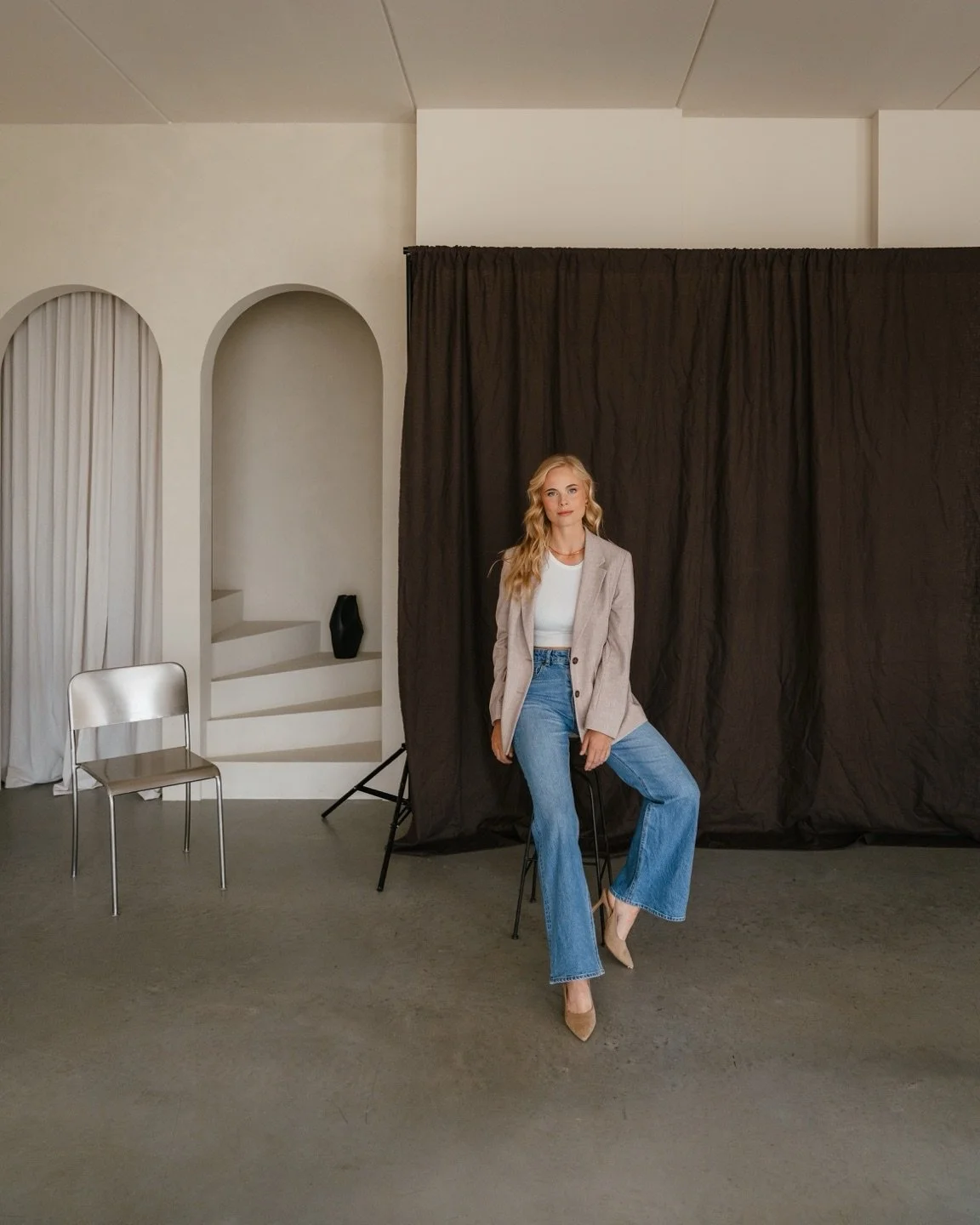 Here are some results of our shoot with Jenny. 🔥

Our studio is built to create, to play, to shoot beautiful content. And once you step through the big doors you know you&rsquo;re in the right spot.

Save this post as an inspiration for your next sh