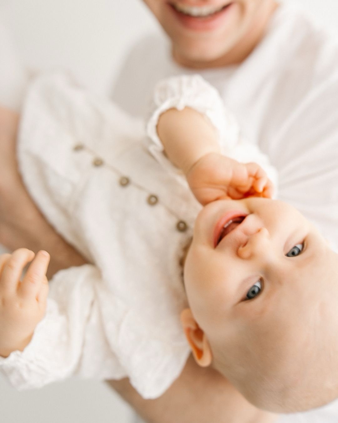 Kev&auml;&auml;n kalenterissa on ollut aivan ihania kuvauksia ja syd&auml;n on t&auml;ynn&auml; kun saan n&auml;it&auml; hetki&auml; teille ikuistaa 🥹😘

Vauvavuoden p&auml;&auml;t&ouml;s ja ensimm&auml;inen syntym&auml;p&auml;iv&auml; on monelle se