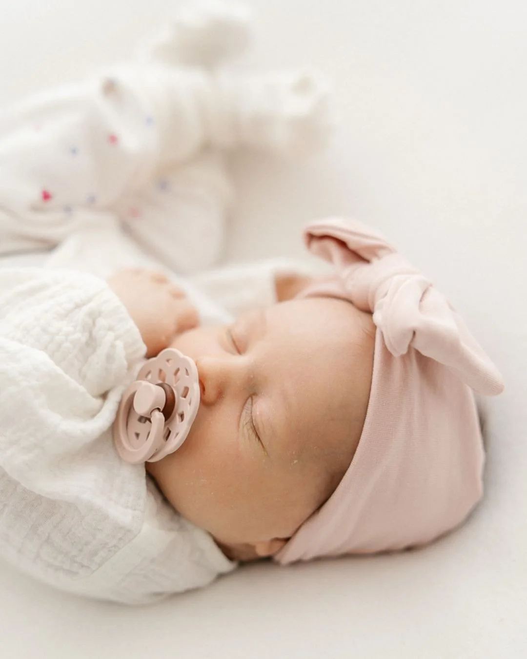 Olen saanut merkit&auml; syksyn ja loppuvuoden kalenteriin useita laskettuja aikoja, vauvan tuoksua on siis luvassa🥰🧡

Ja tiesith&auml;n ett&auml; varatessasi newbornkuvauksen saat odotuskuvauksen ilman kuvausmaksua😘 t&auml;&auml; onkin ollut aiva