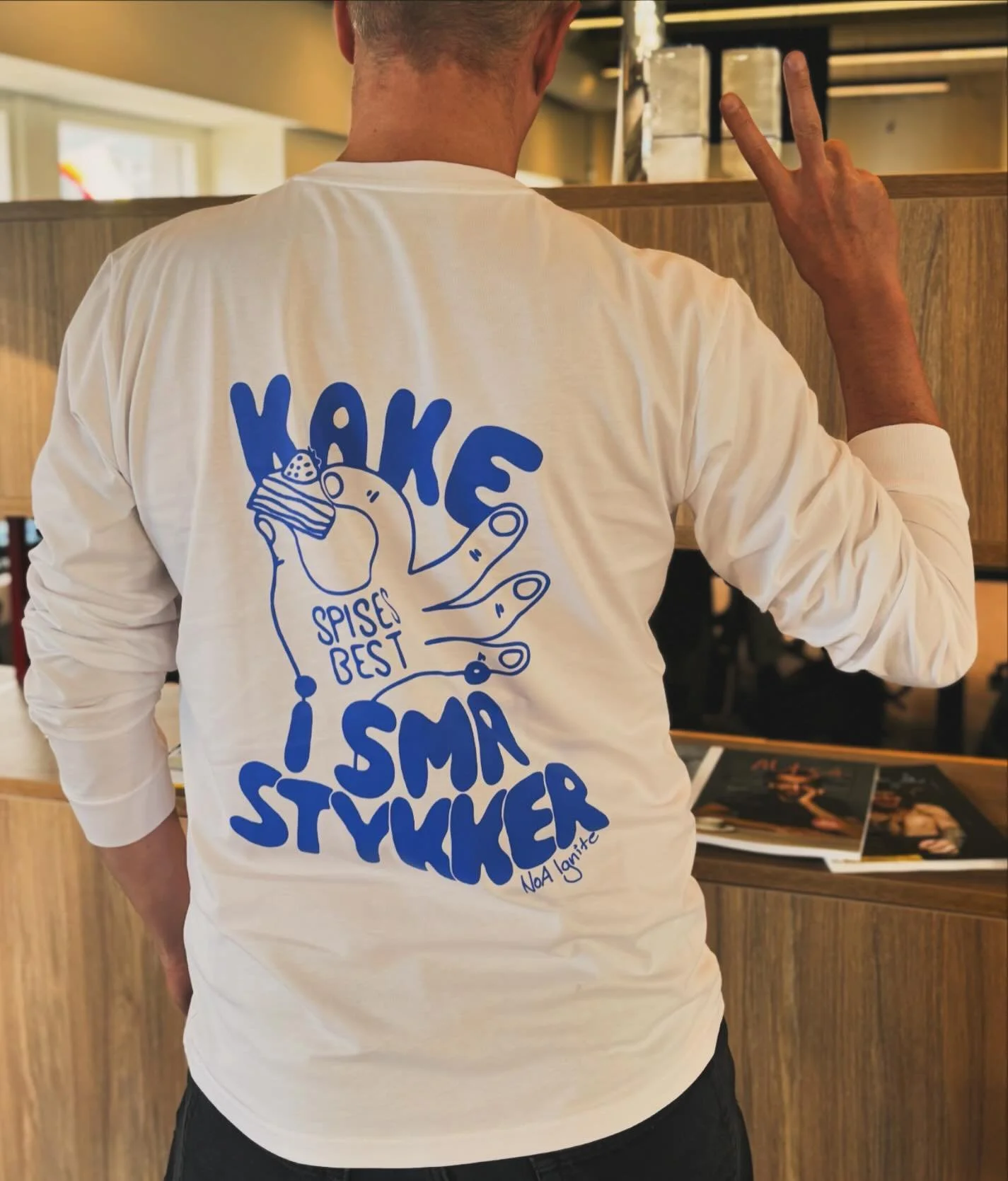 Tilbake til hverdagen etter en herlig sommer 😎 Vi &oslash;nsker folka velkommen tilbake med ny drip som minner oss selv p&aring; ett av kundel&oslash;ftene v&aring;re: Spise kake i sm&aring; stykker 🍰 Mette nok til &aring; se fremgang, men sultne n