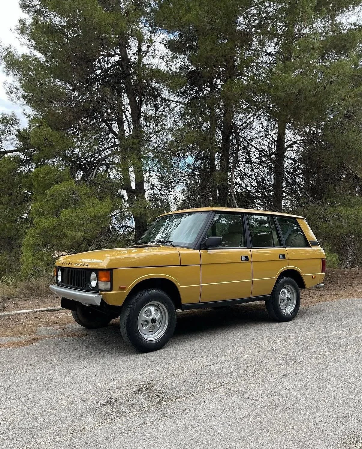 SOLD - Range Rover Classic 300 TDI Soft-Dash (1996) — Garage Belle Époque