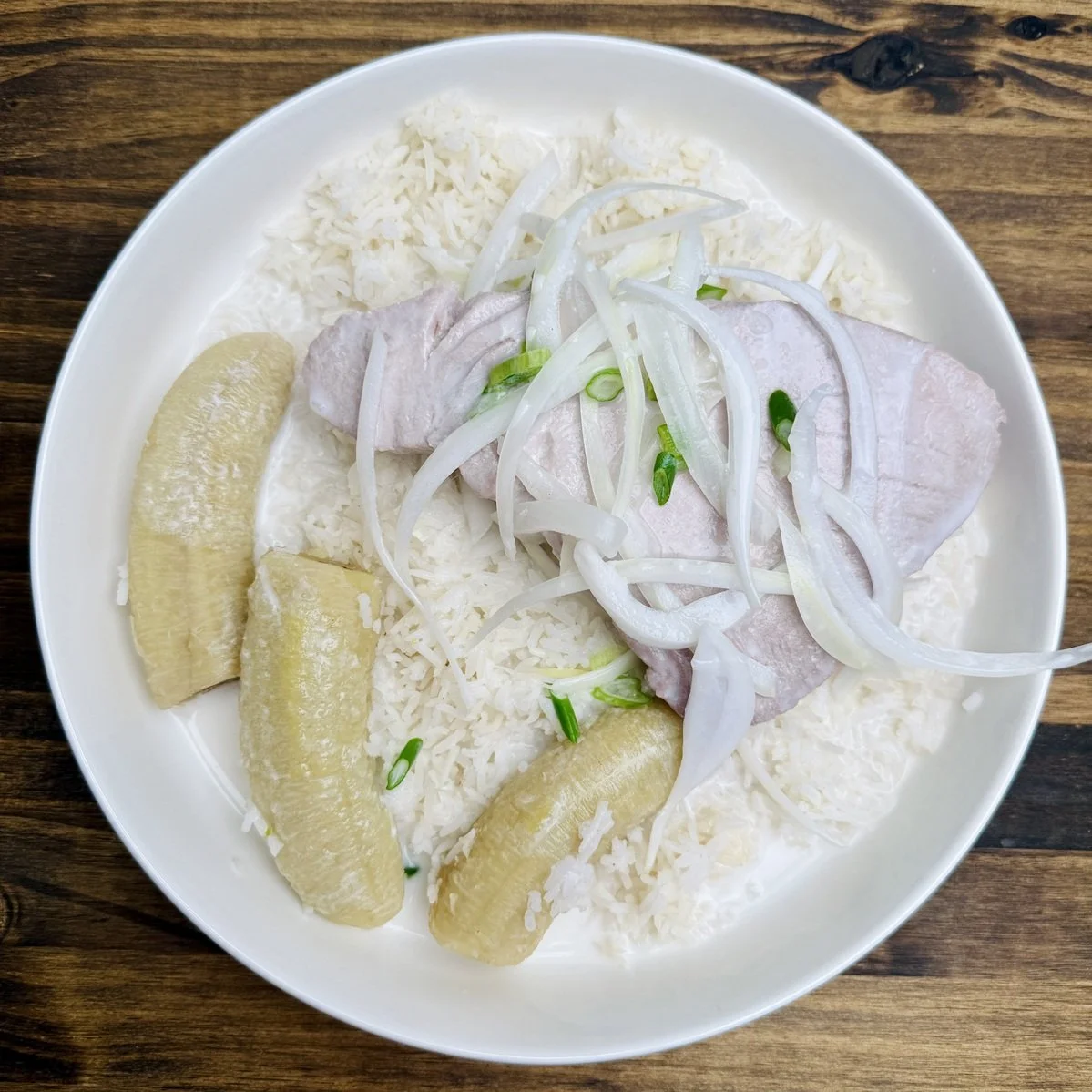 Sua'ia with rice and plantains