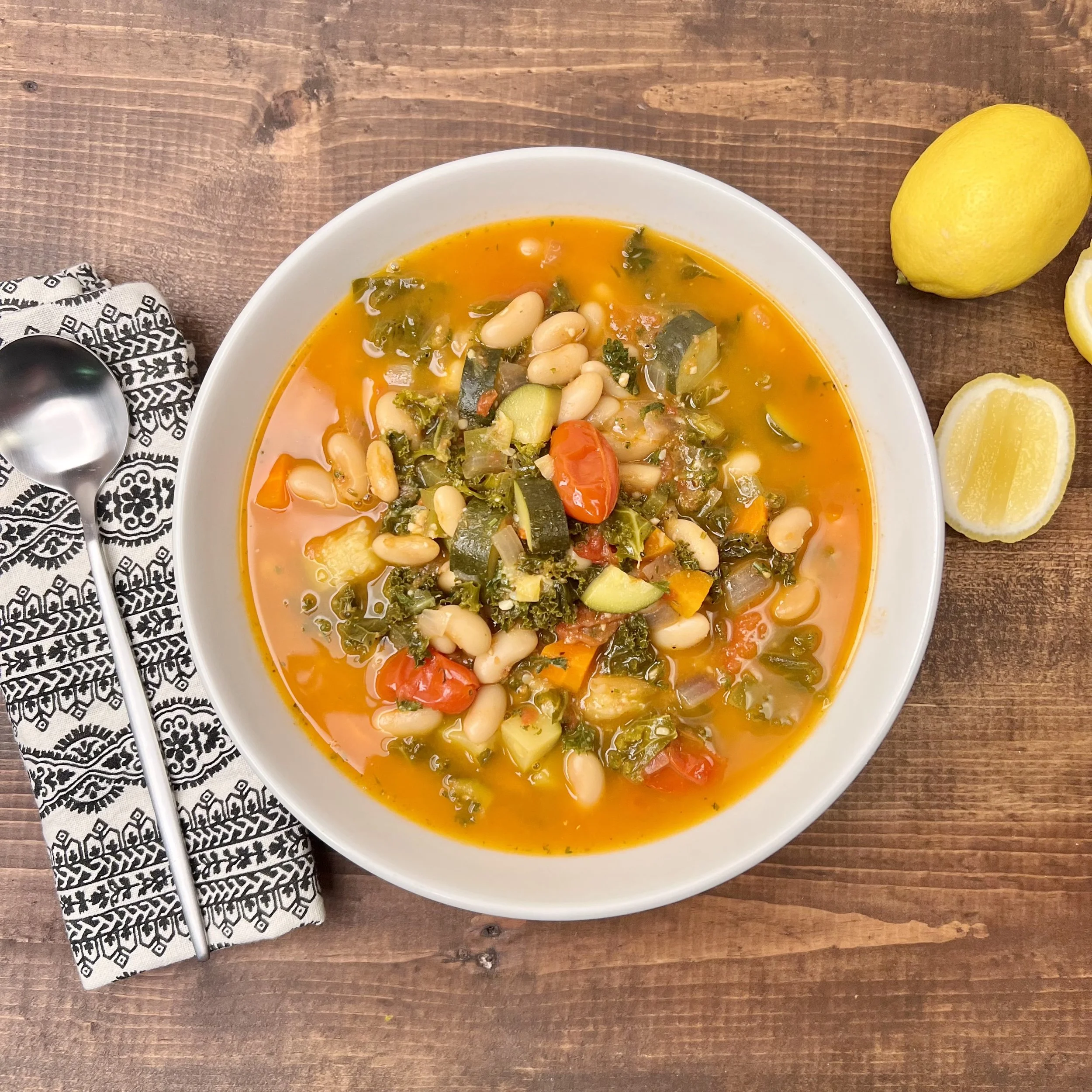 Kale-and-Whitebean-Weekday-Soup.jpg