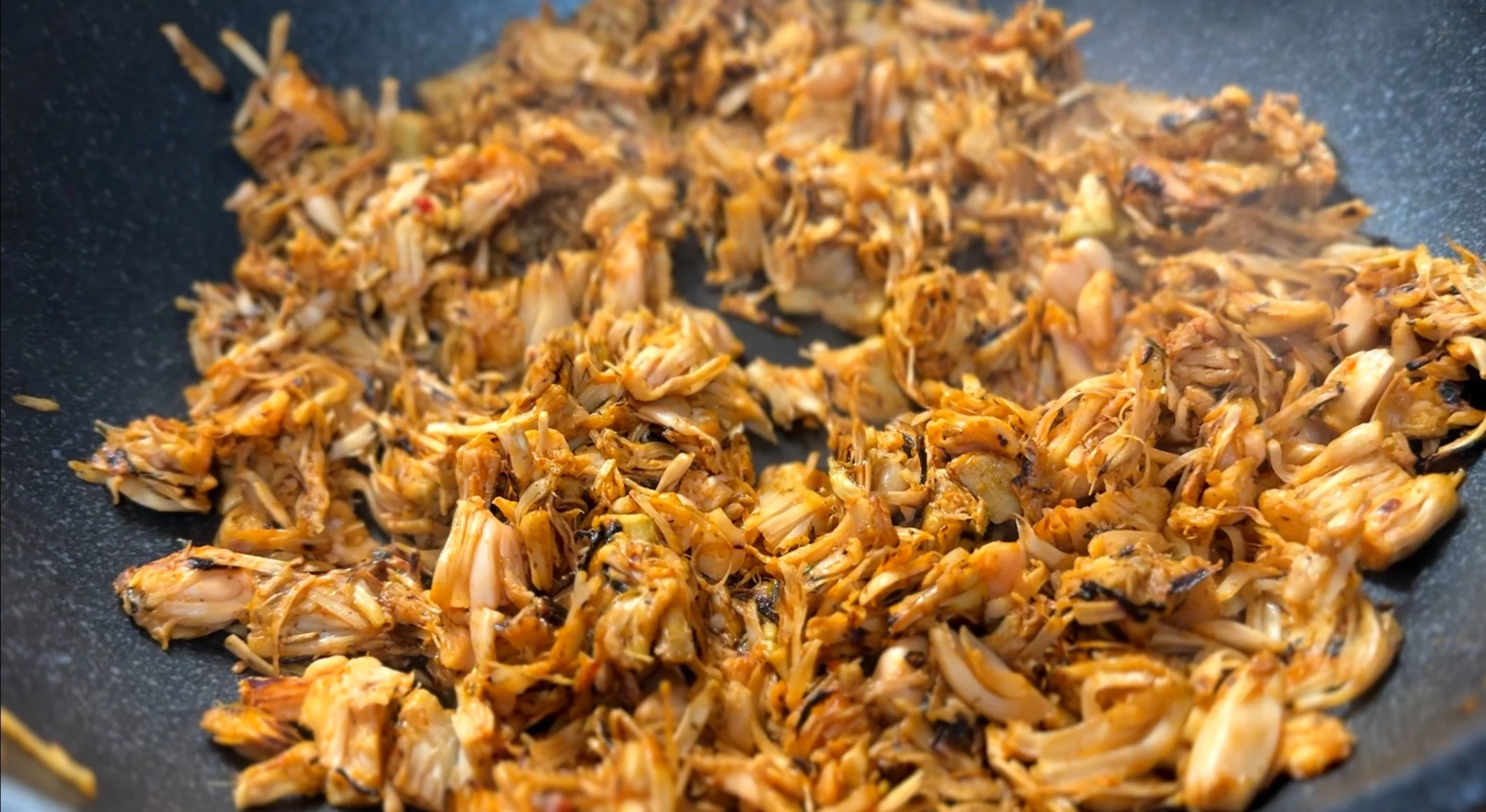 Vegetarian pulled pork in pan