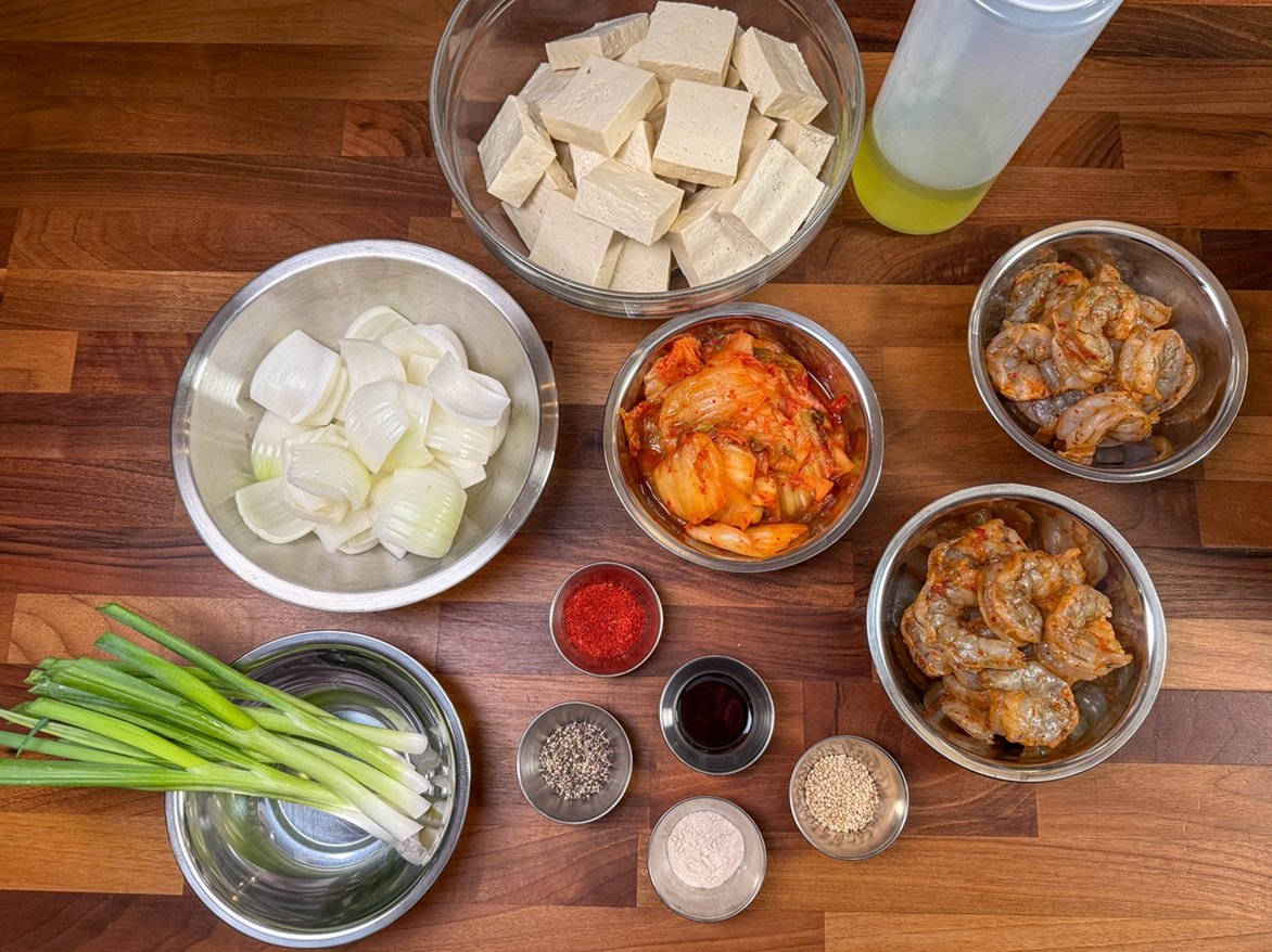 Tofu Kimchi with shrimp ingredients