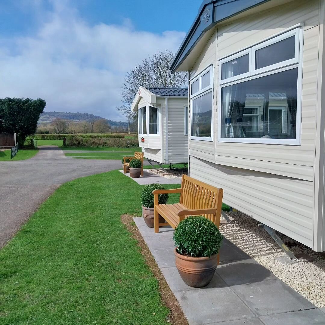Thank you @abergardencentre for our fabulous benches, pots and plants. Superb service and prompt delivery. We think they look brilliant!  #caravanandcamping #staticcaravanholiday #abergavenny #crickhowell #breconbeacons #bannaubrycheiniog #Campsite