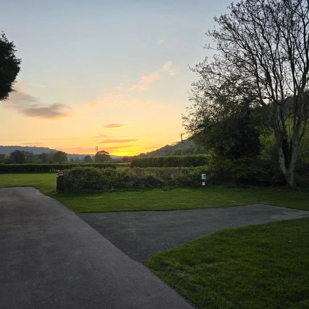 The Sugarloaf and the campsite looking great in the evening sunshine #Camping #campsite #abergavenny #blackmountains #breconbeacons #bannaubrycheiniog #Sugarloaf #sunset #caravanholiday #staticcaravan