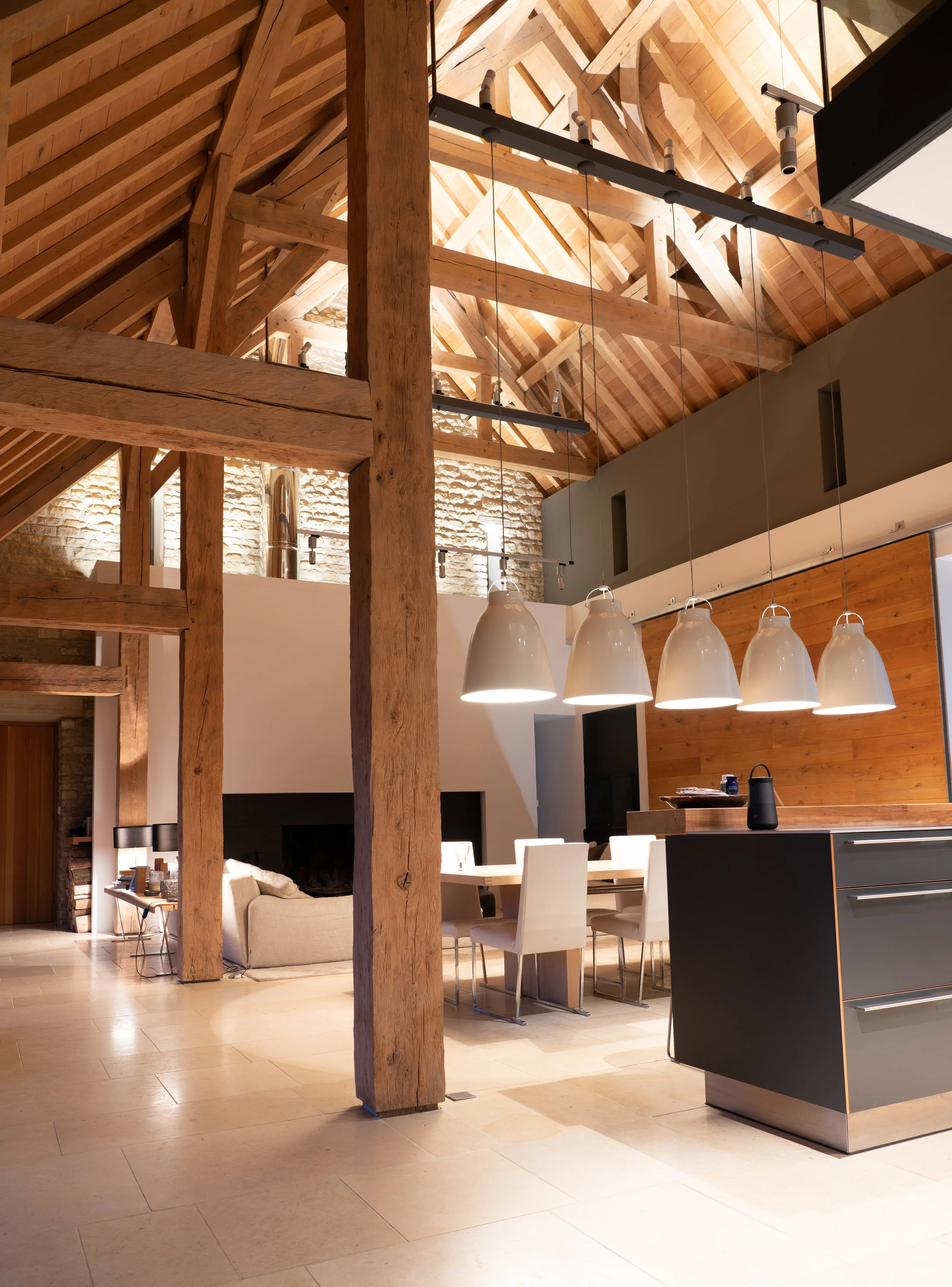 54 - Inside - Night-4.jpg