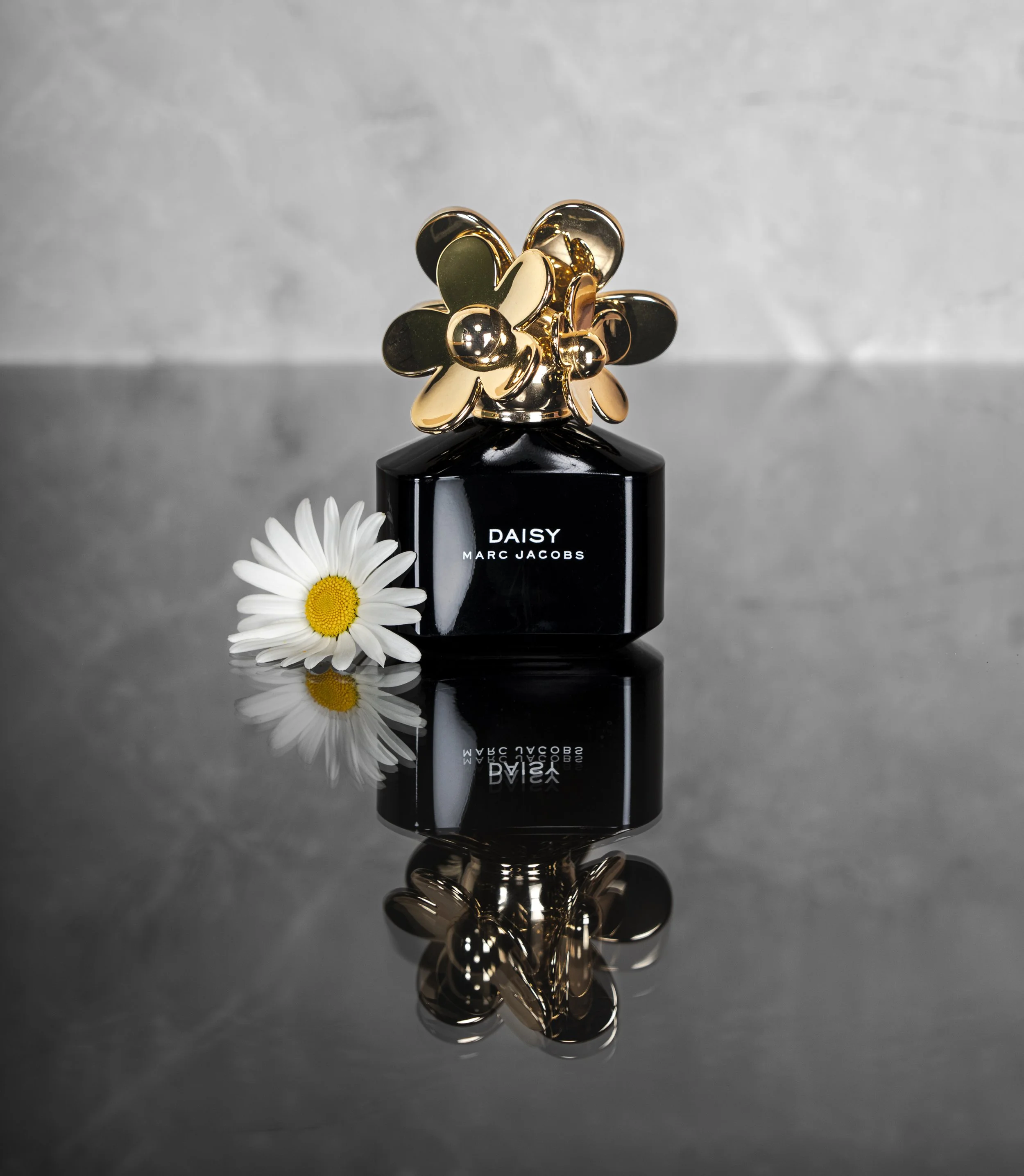 Mark Jacobs - Daisy - 1.jpg