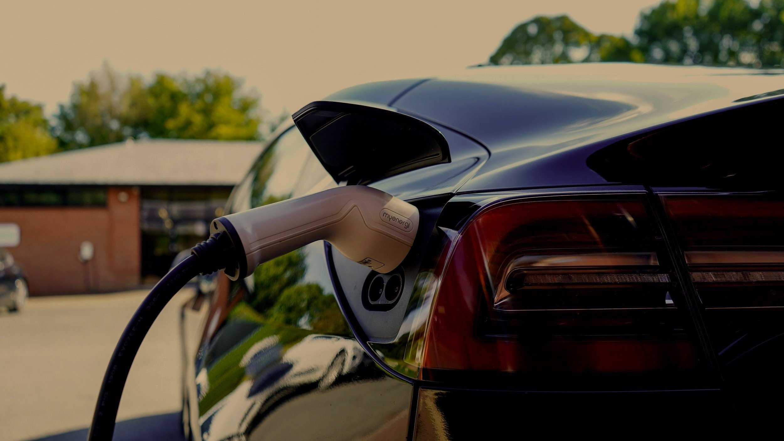 Öffentliche Ladestation betreiben und Geld verdienen Cocharge