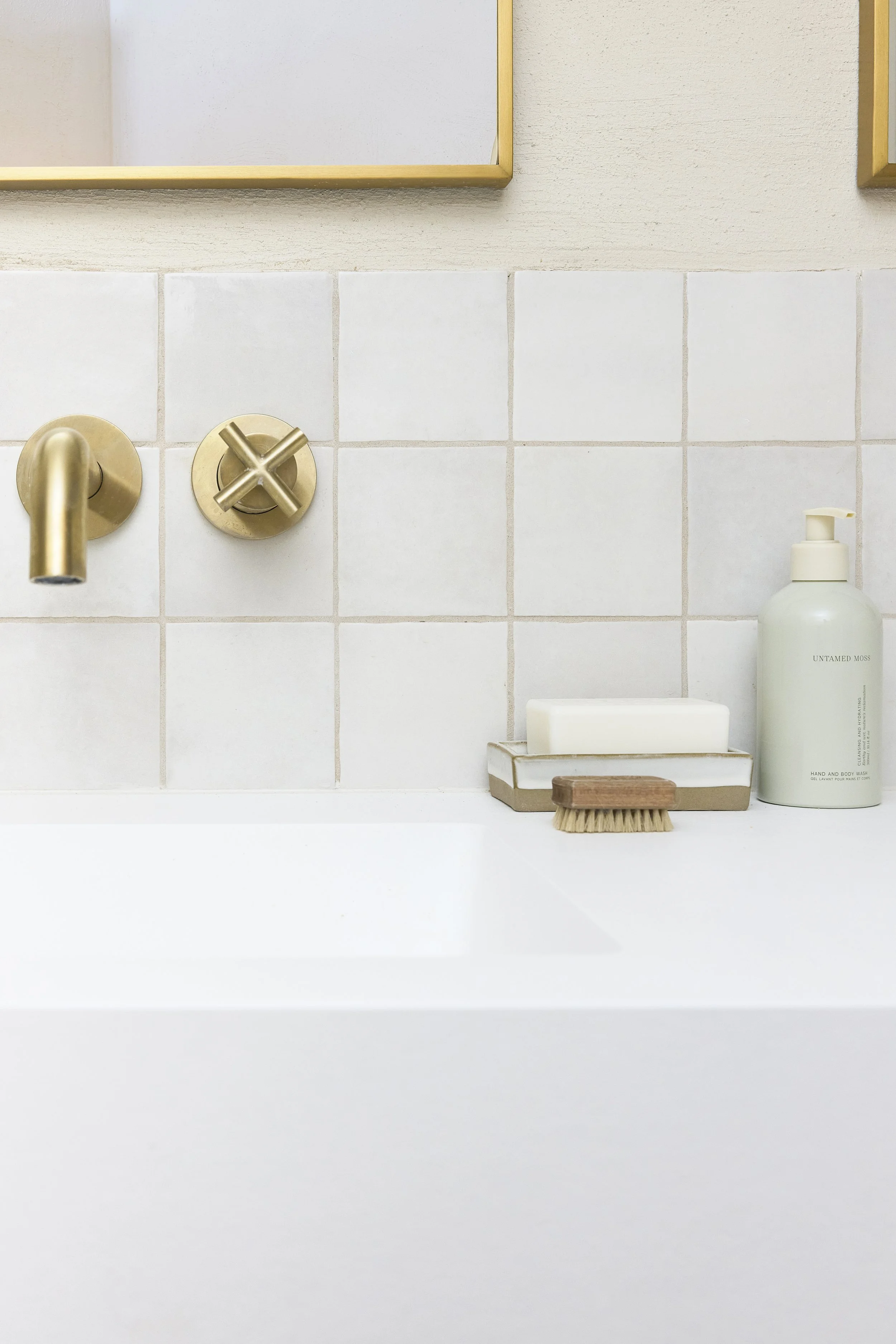JJBathrooms-Bollowal Farm-Bathroom02-Maroc Porcelain Bianco & Marlborough Terracotta Arabesque-3T8A4287.jpg