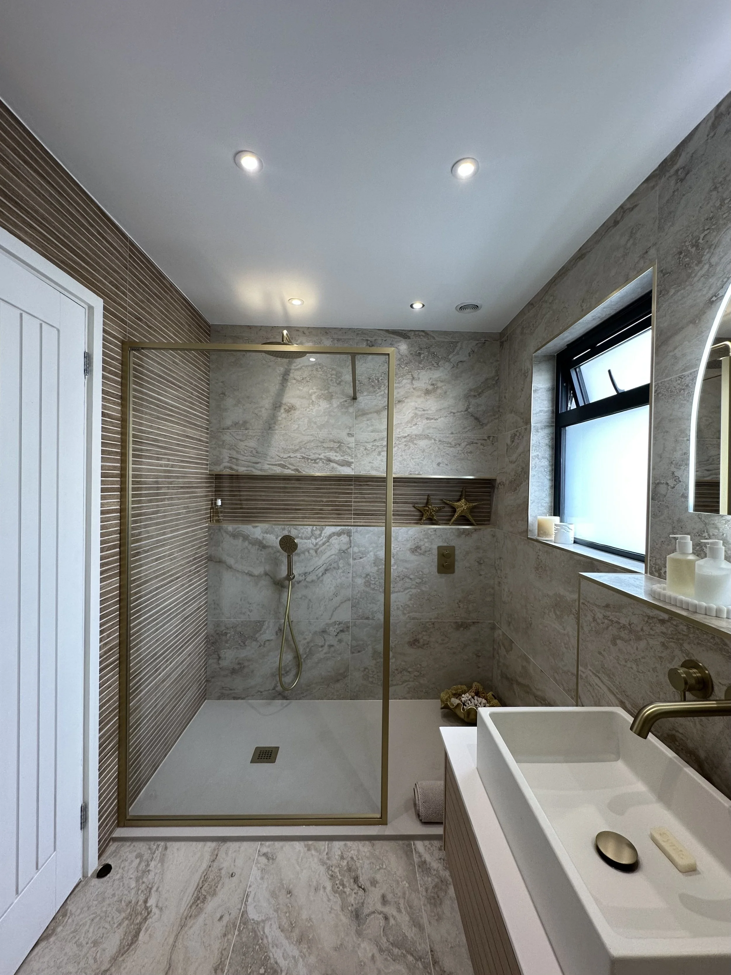 JJ Bathrooms - Wadebridge Cornwall - Luxury Bathroom Design Renovations 7