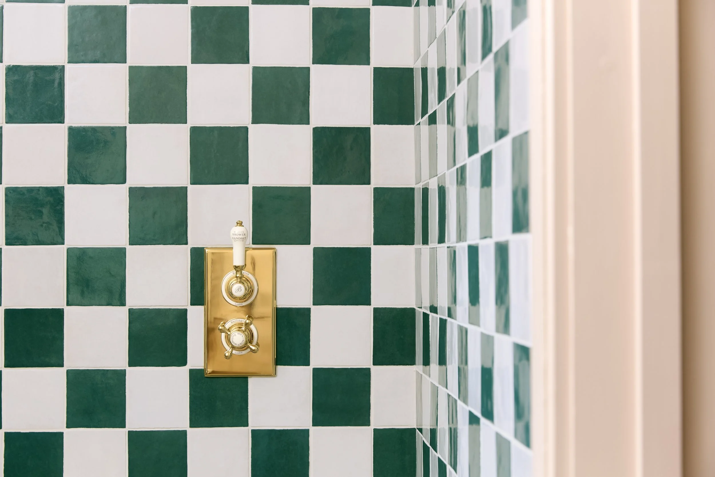 JJBathrooms-Bollowal Farm-En Suite-Maroc Porcelain Teal & Bianco-0Y3A1552.jpg