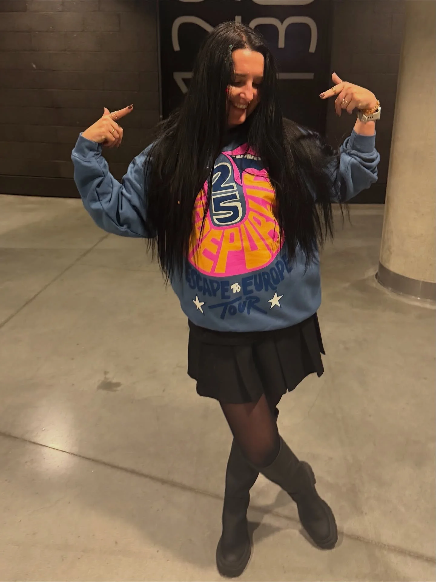 One republic 💛💛💛

#1rescapetoeurope #1rescapetoeuropetour