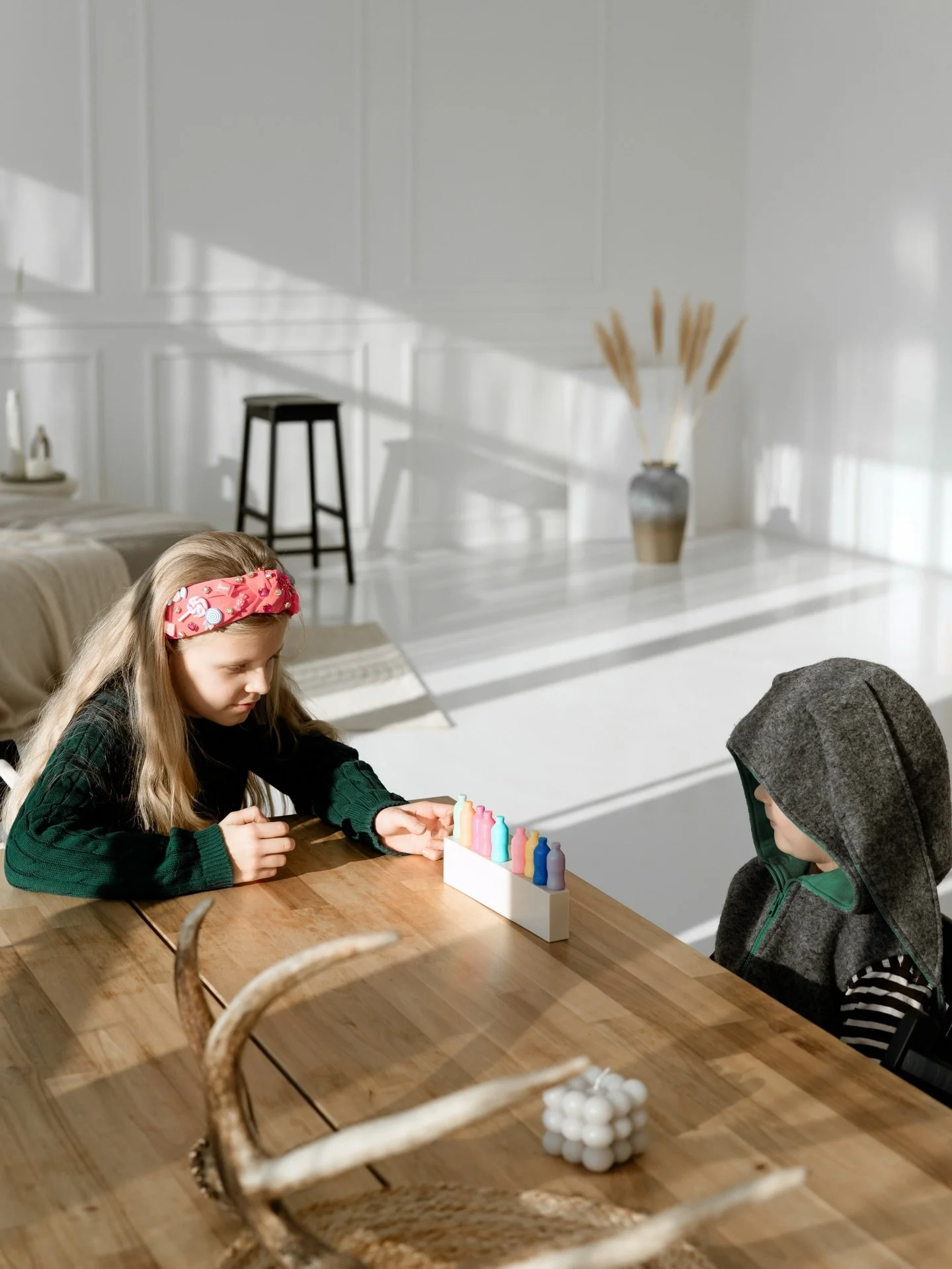 Dažnai tėvai manęs klausia &ndash; ką mes veikiame visą valandą užsiėmimo metu? 😊
O mes veikiame tikrai daug - mokomės, žaidžiame, koncentruojamės, bet&hellip;
Bet lygiai taip pat svarbios ir pertraukėlės ✨

Tik jos pas mus ne &scaron;iaip poilsiui 