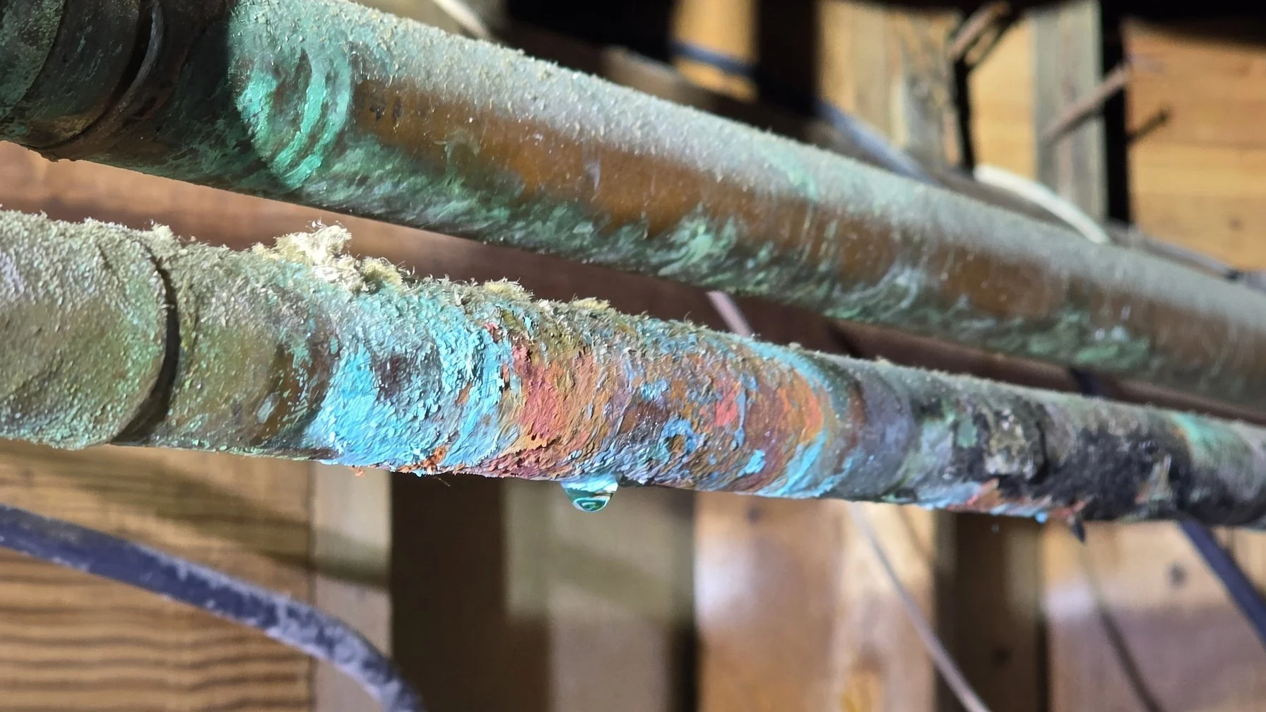 Plumbing leak during a home inspection in Navarre, FL